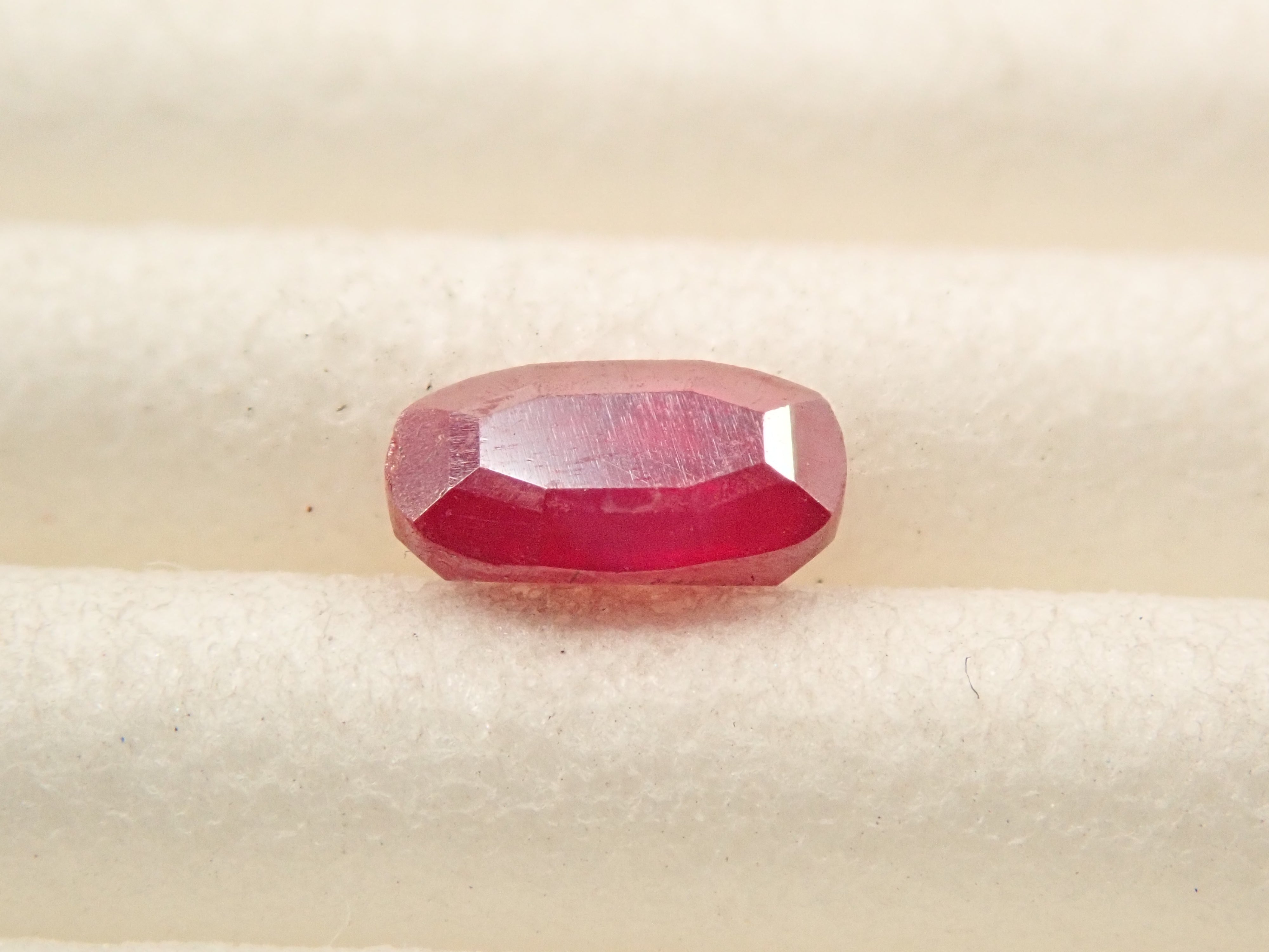 【12/17 22時販売】中国産シンシャ(辰砂・シナバー) 0.615ctルース(ファセットカット)