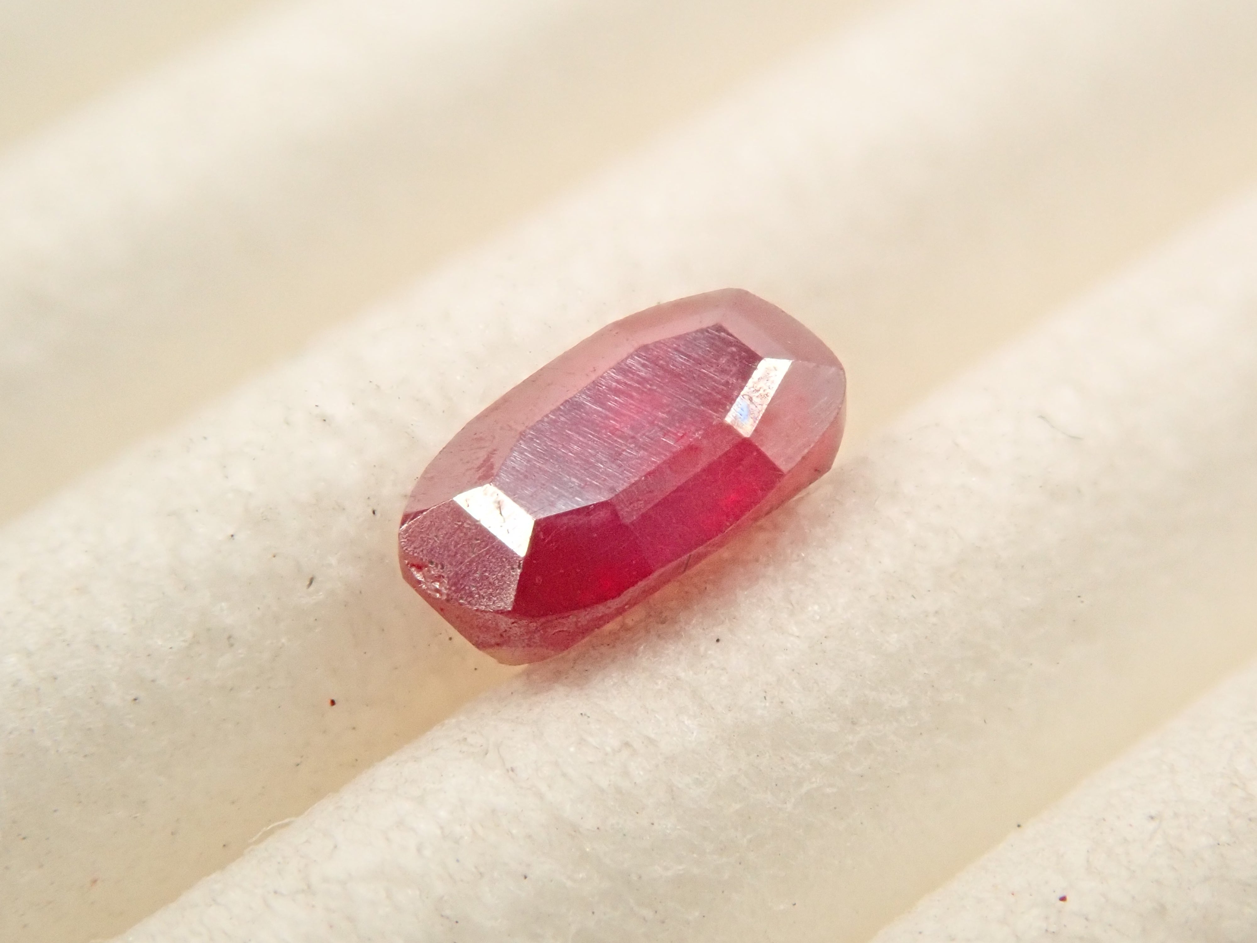 【12/17 22時販売】中国産シンシャ(辰砂・シナバー) 0.615ctルース(ファセットカット)