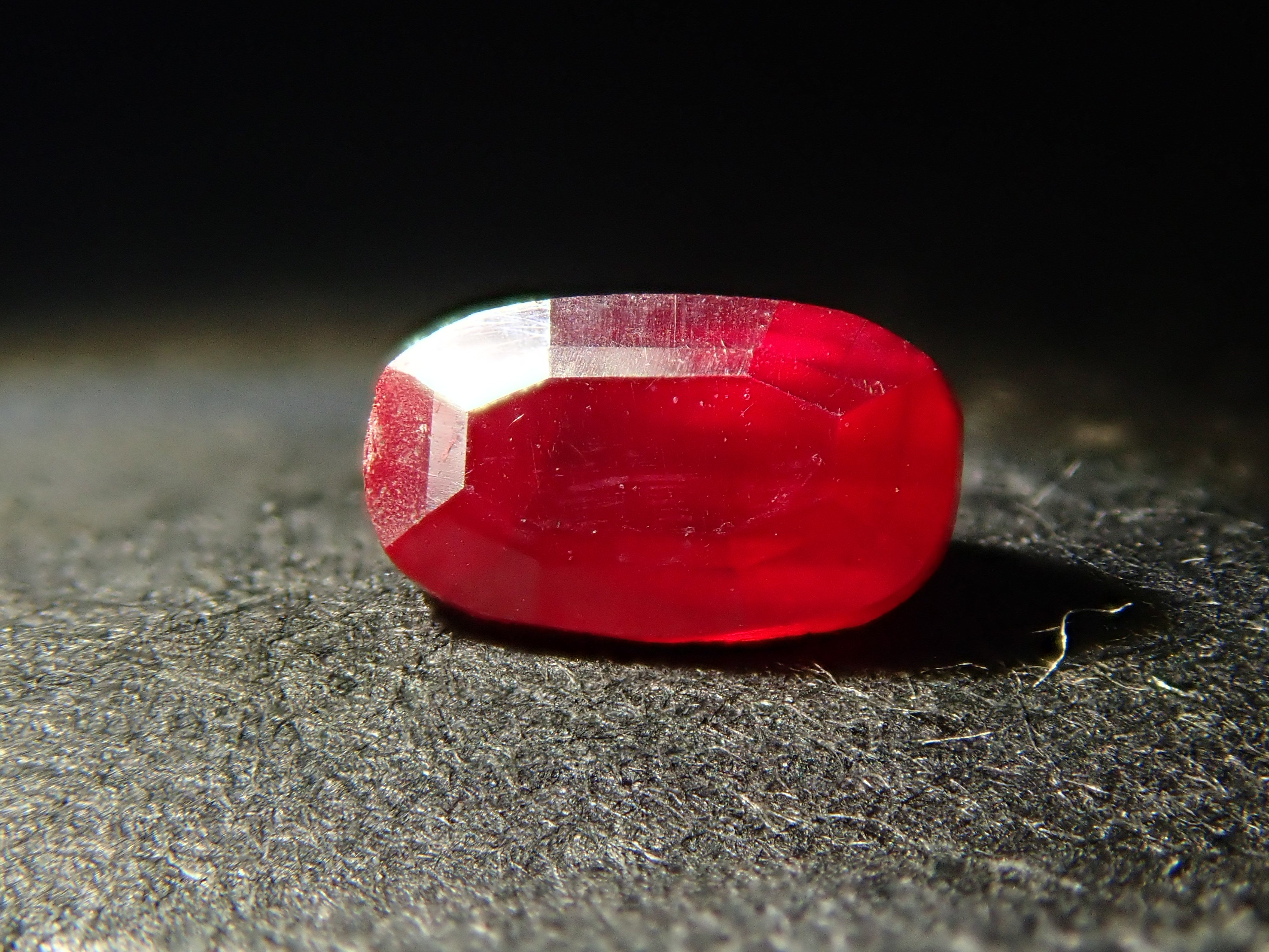 【12/17 22時販売】中国産シンシャ(辰砂・シナバー) 0.615ctルース(ファセットカット)