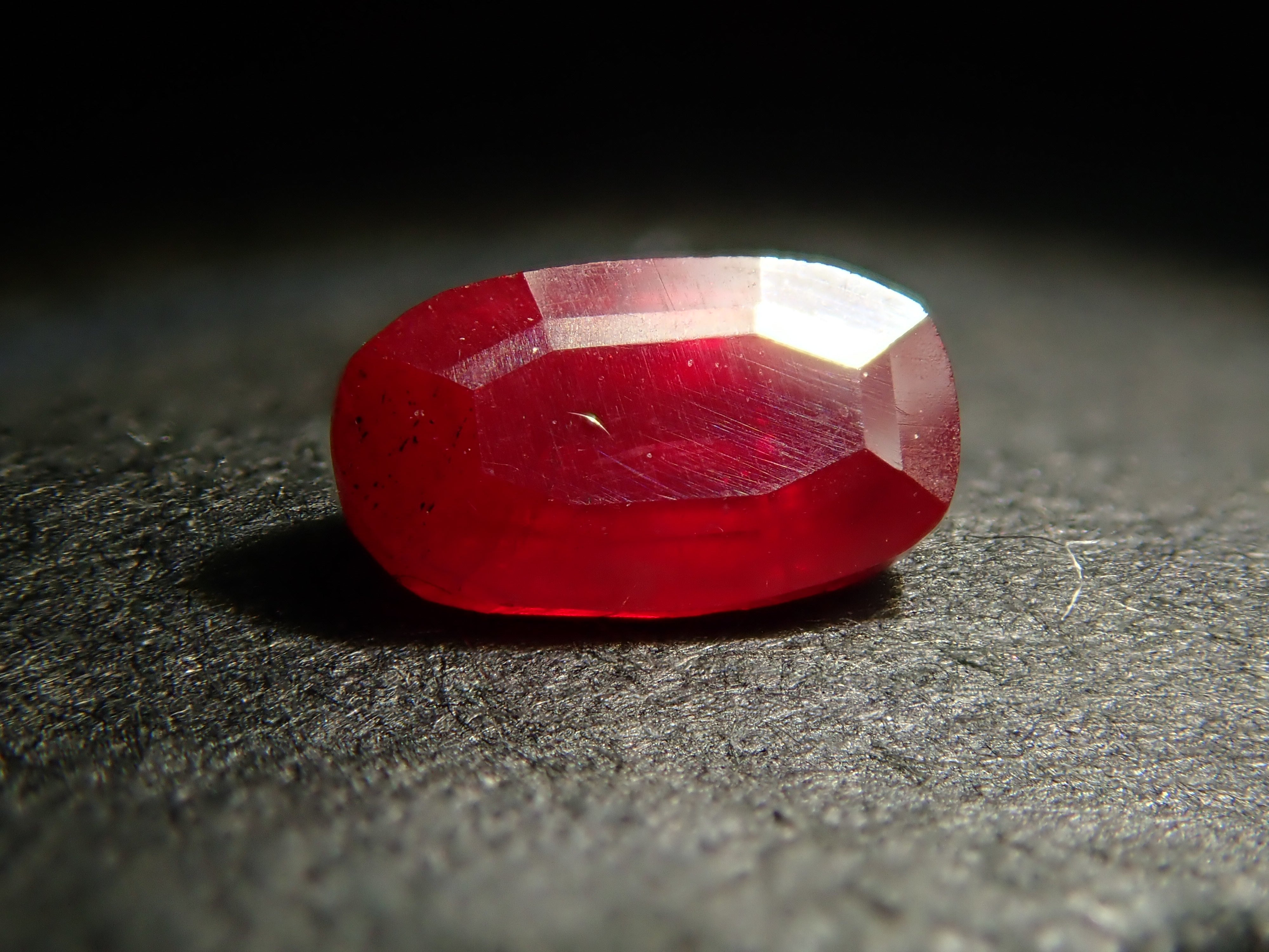 【12/17 22時販売】中国産シンシャ(辰砂・シナバー) 0.615ctルース(ファセットカット)