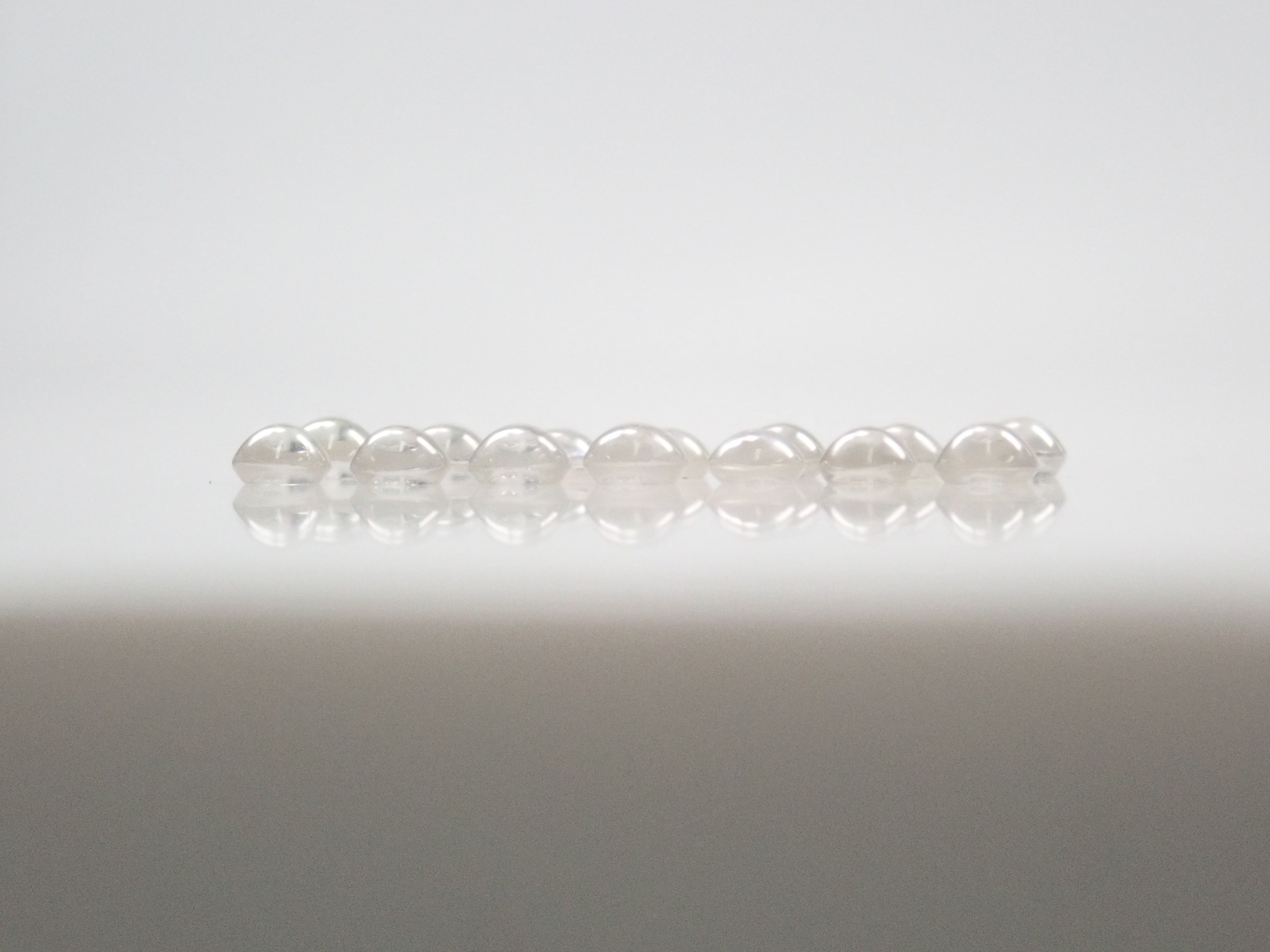 【10/22 22時販売】《限定14石》ラボグロウンダイヤモンド(カボションカット約2.3mm)1石ルース《複数購入割引有》