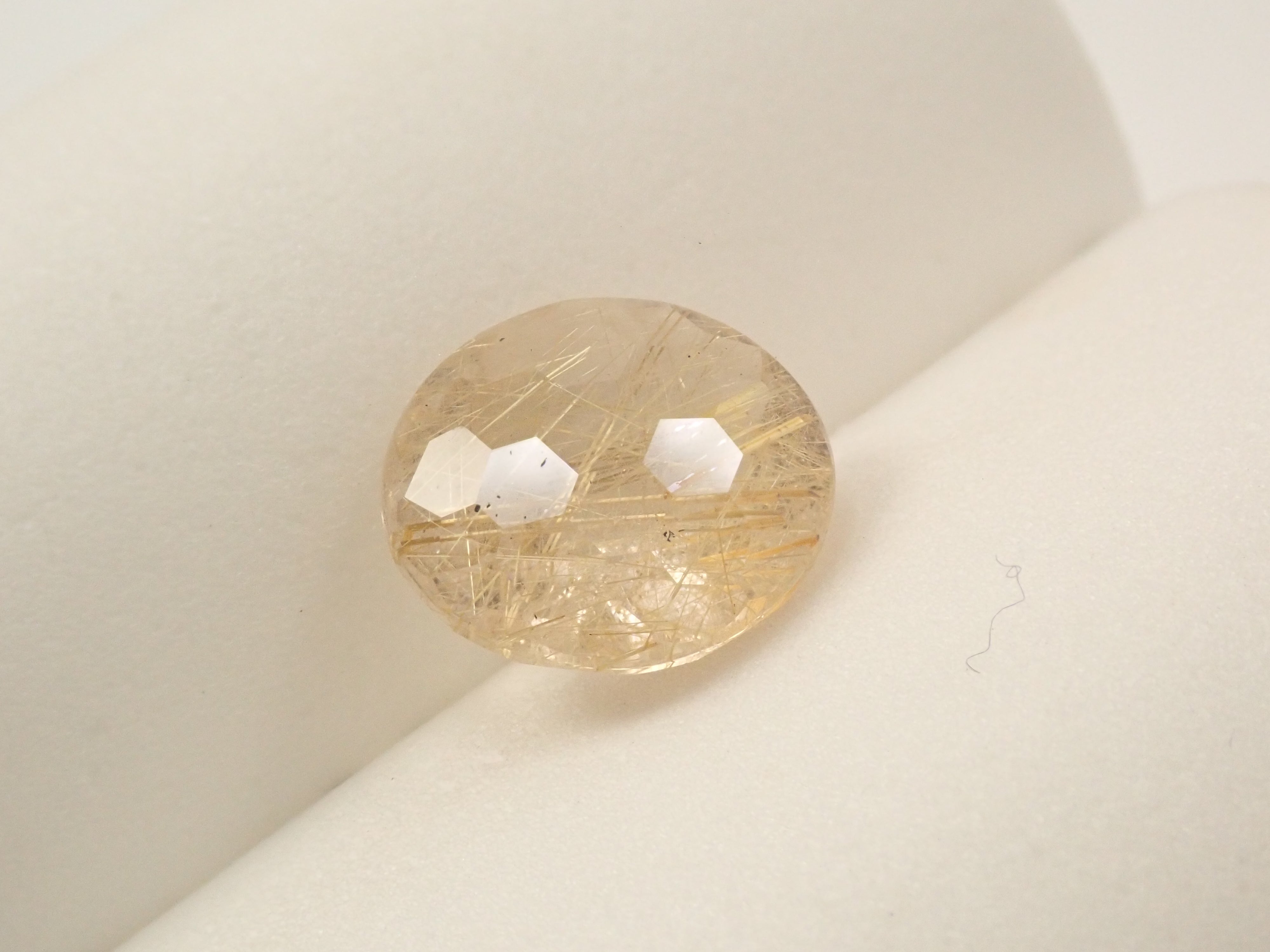 【10/25 22時販売】ブラジル産ルチルクォーツ(ルチルレイテッドクォーツ) 12mm/5.333ctルース