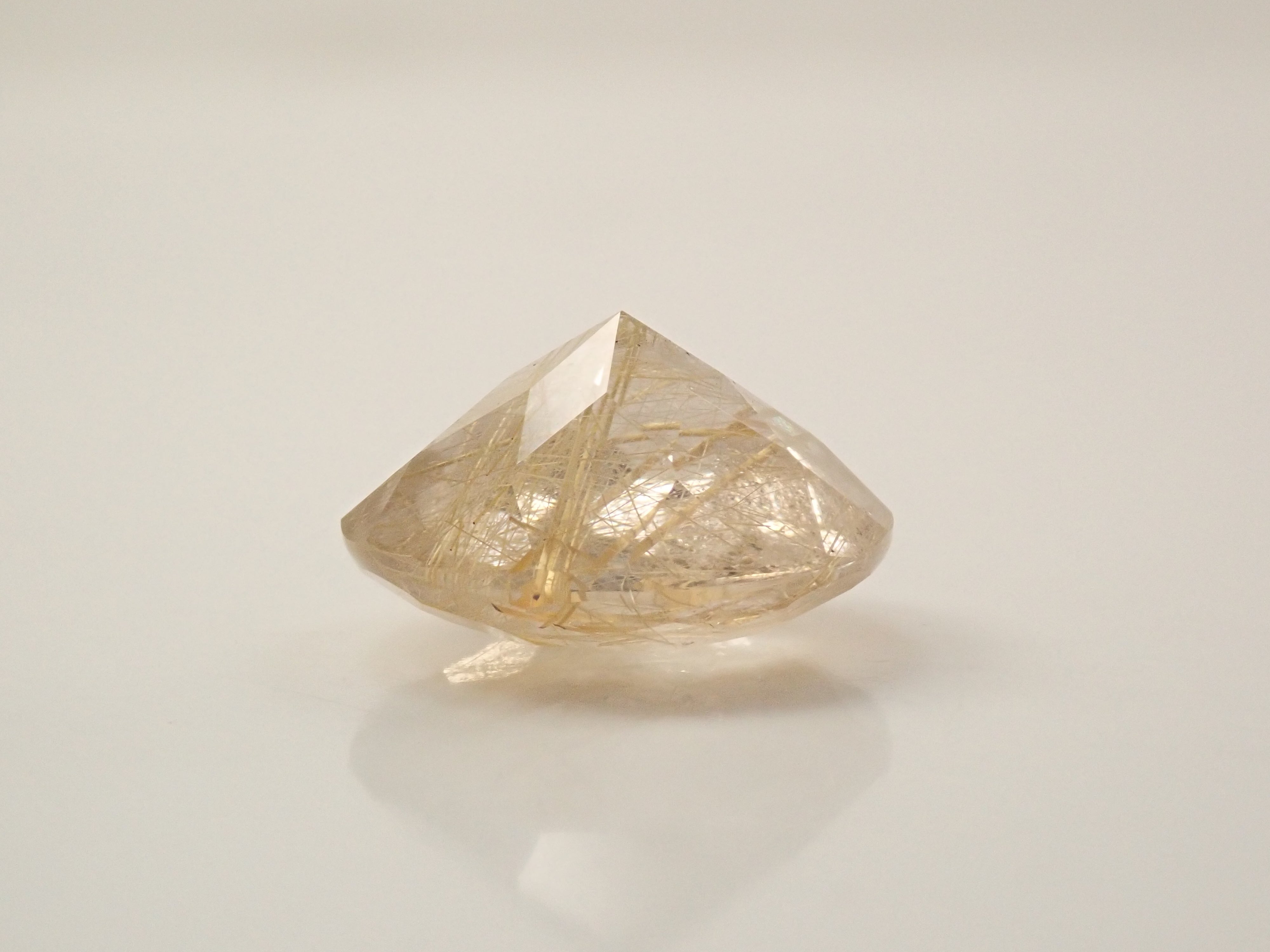 【10/25 22時販売】ブラジル産ルチルクォーツ(ルチルレイテッドクォーツ) 12mm/5.333ctルース