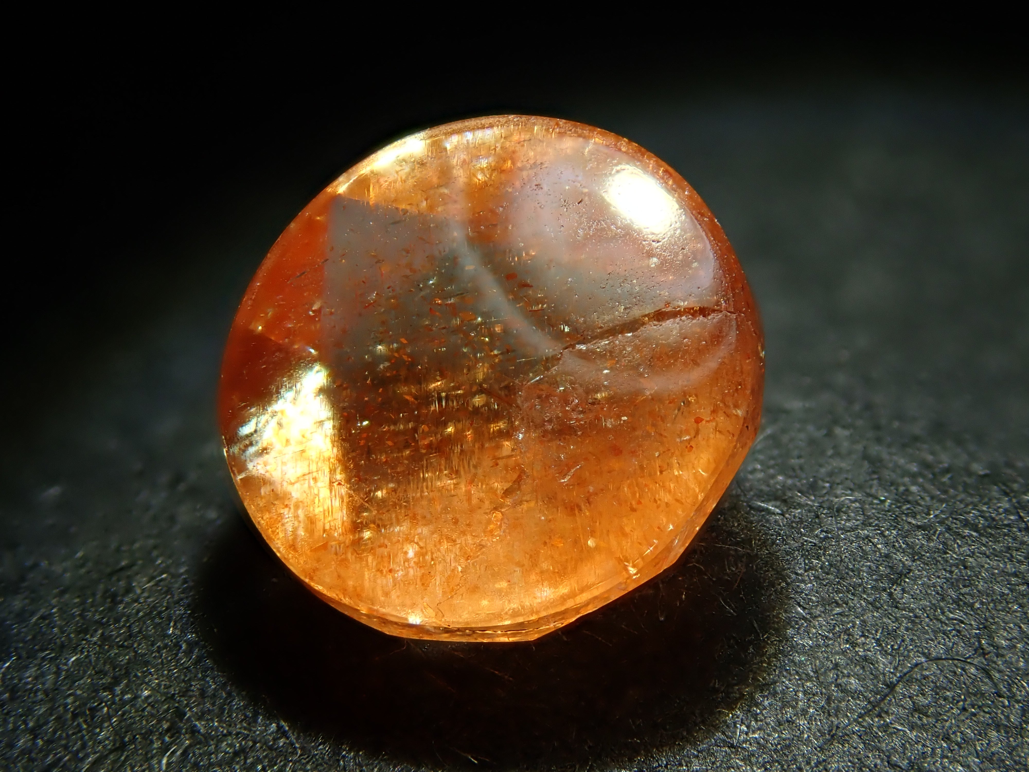 【11/10 22時販売】タンザニア産サンストーン(イリュージョンサンストーン) 6.3mm/0.911ctルース(ローズカット)