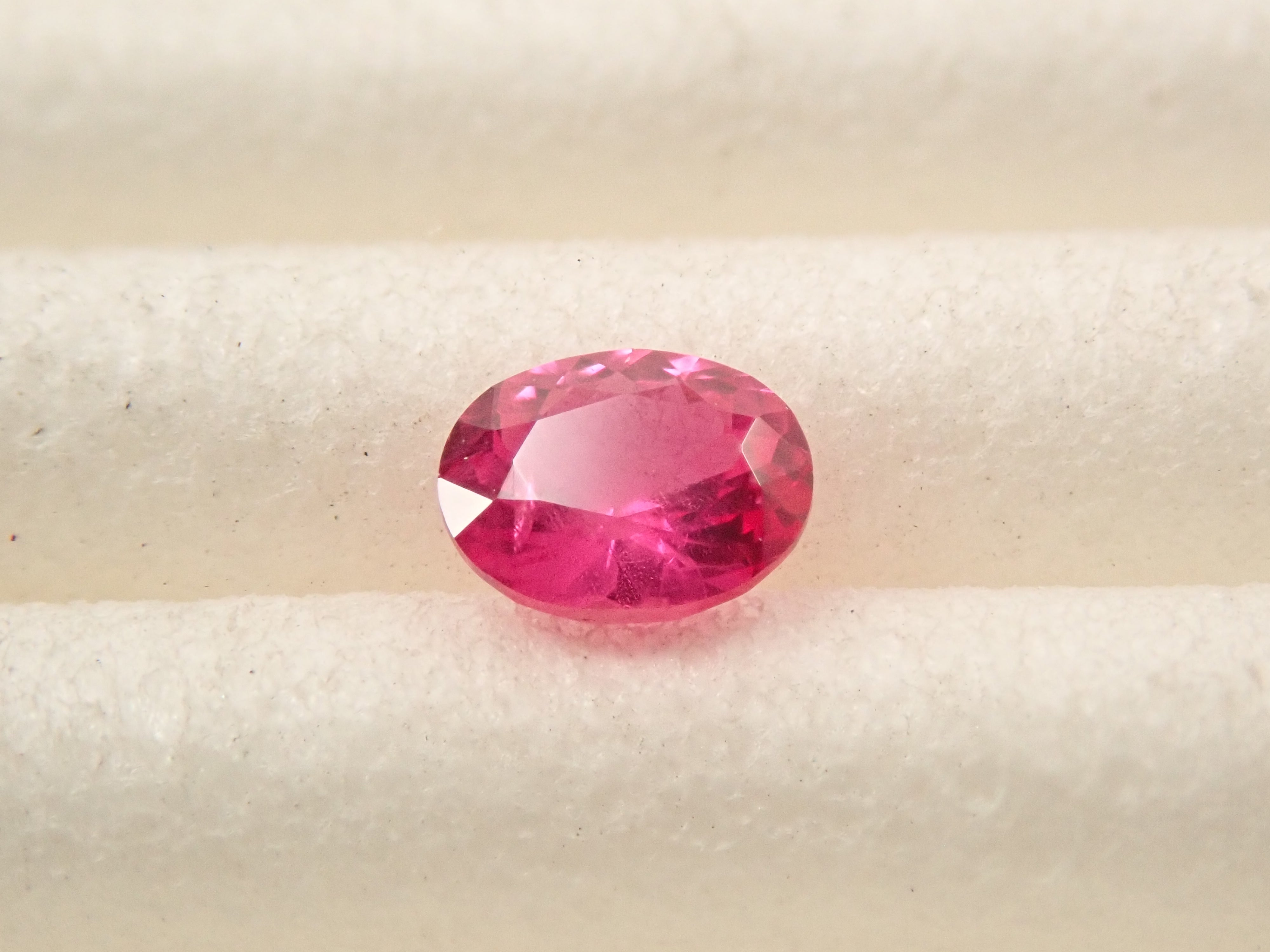 【12/6 22時販売】モザンビーク産ルビー 0.176ctルース