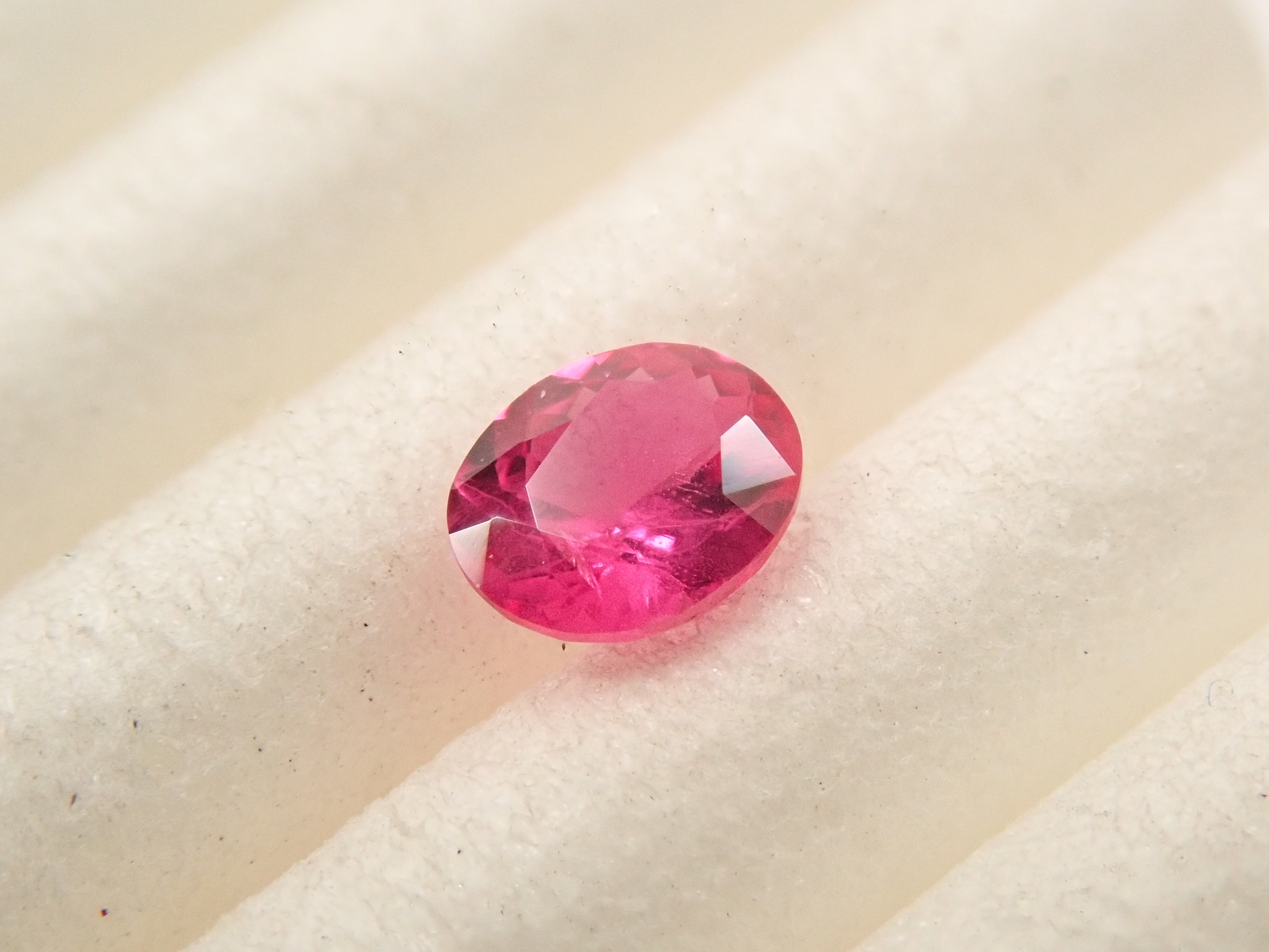 【12/6 22時販売】モザンビーク産ルビー 0.176ctルース