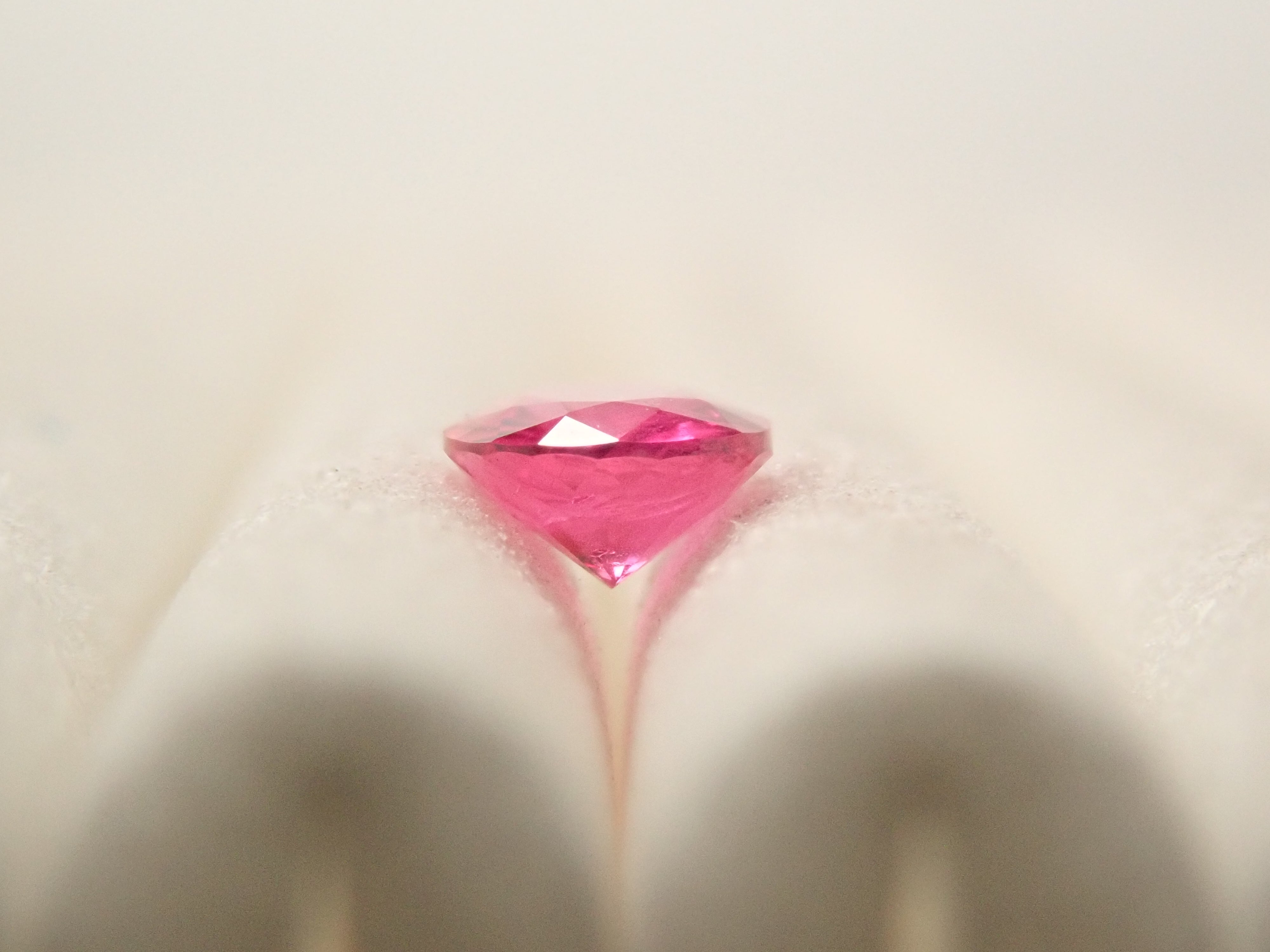 【12/6 22時販売】モザンビーク産ルビー 0.176ctルース