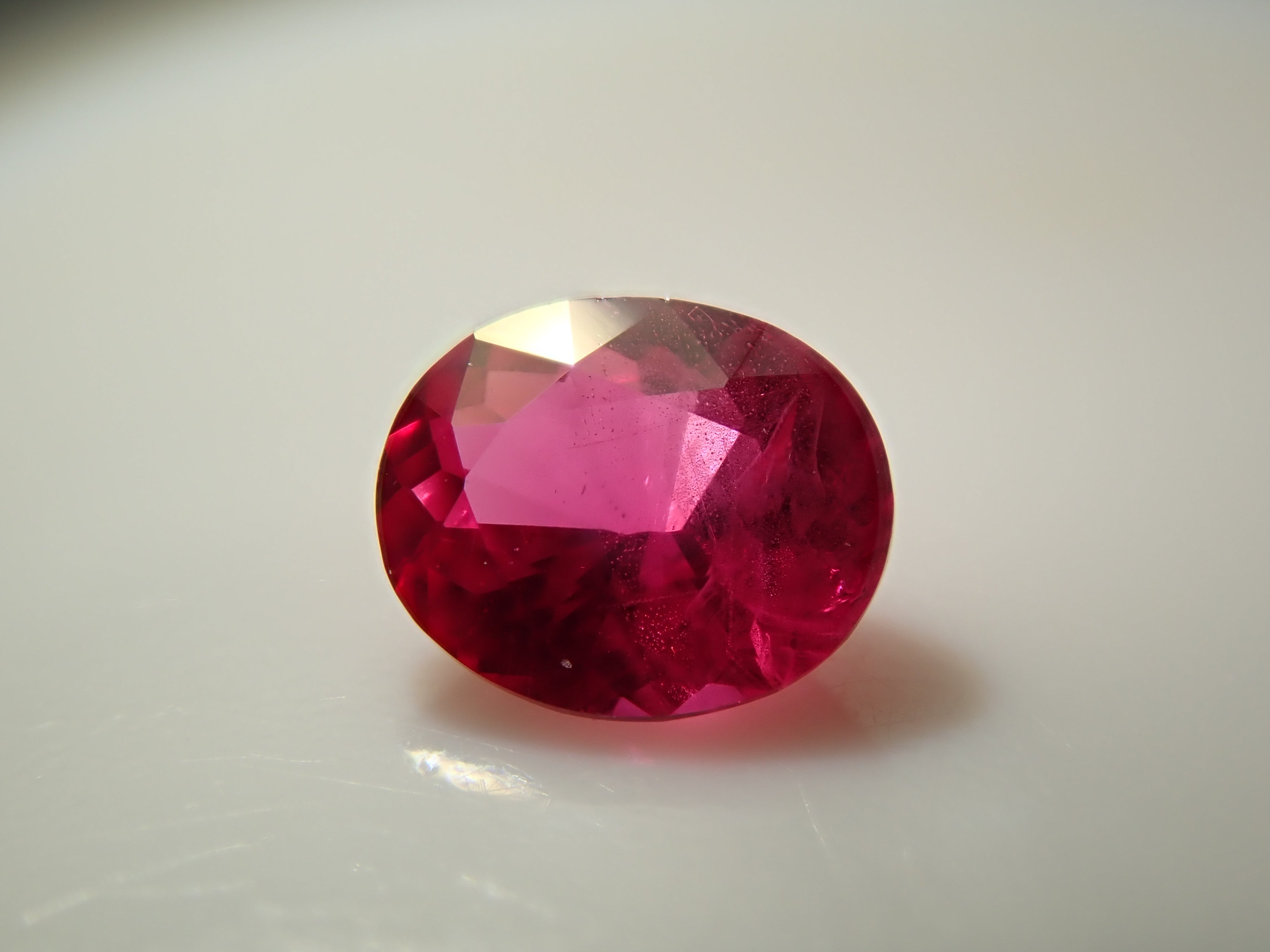 【12/6 22時販売】モザンビーク産ルビー 0.176ctルース