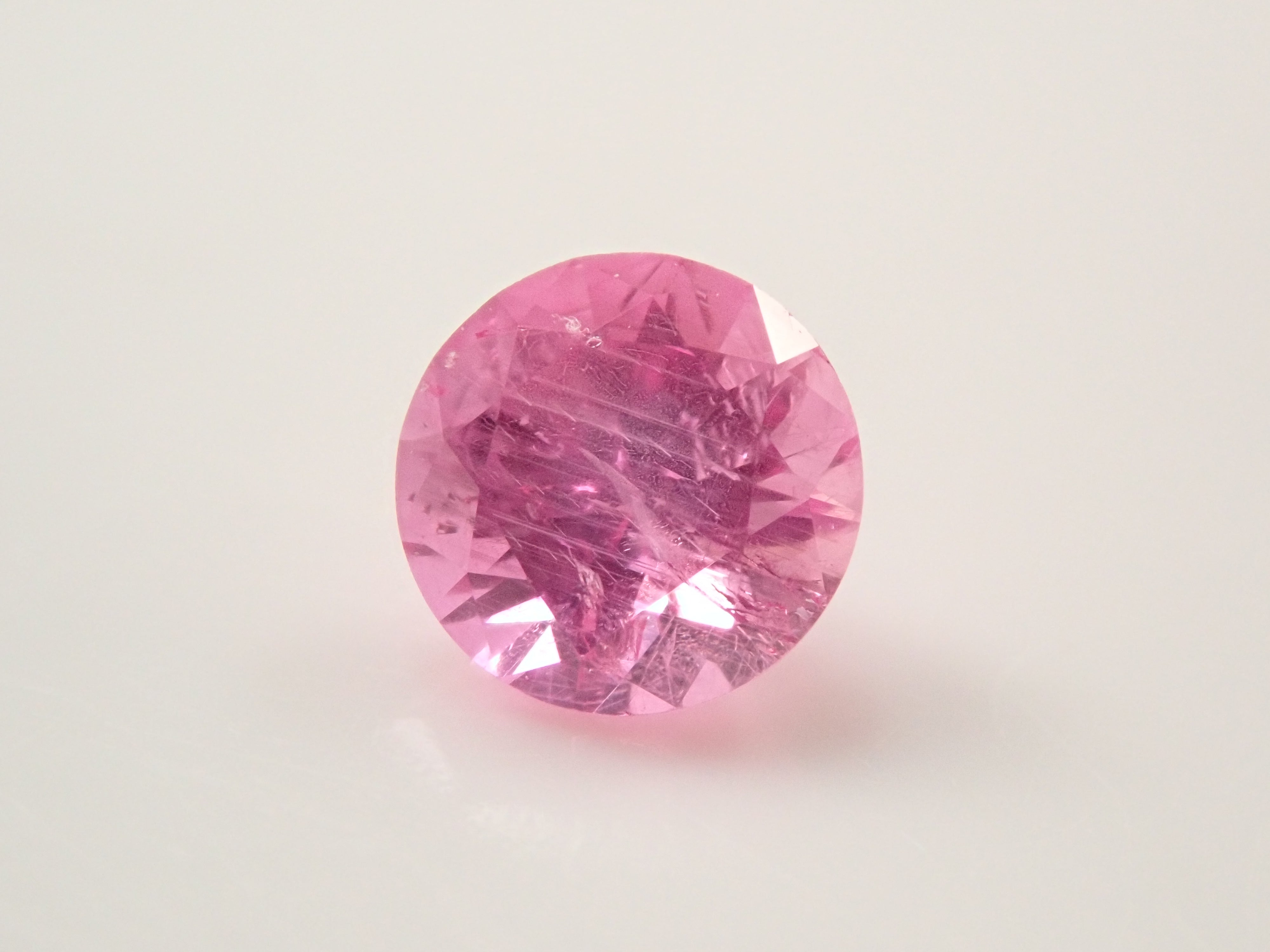 【1/5 22時販売】グリーンランド産サファイア 4.0mm/0.328ctルース 証明書