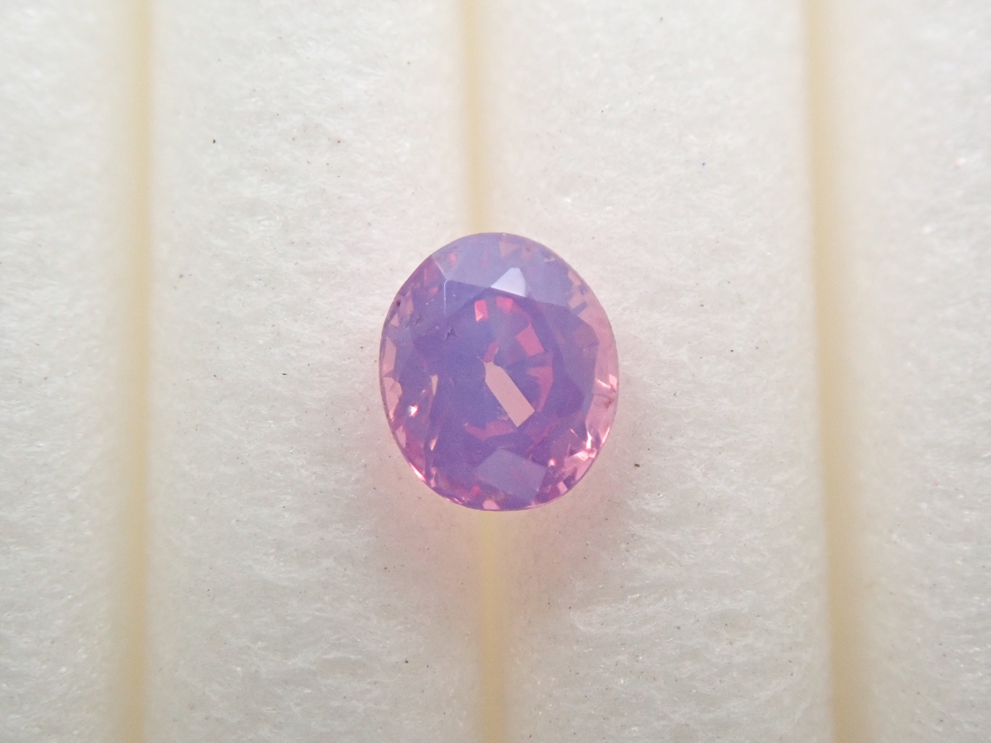 ベトナム産非加熱シルキーピンクサファイア 0.175ctルース