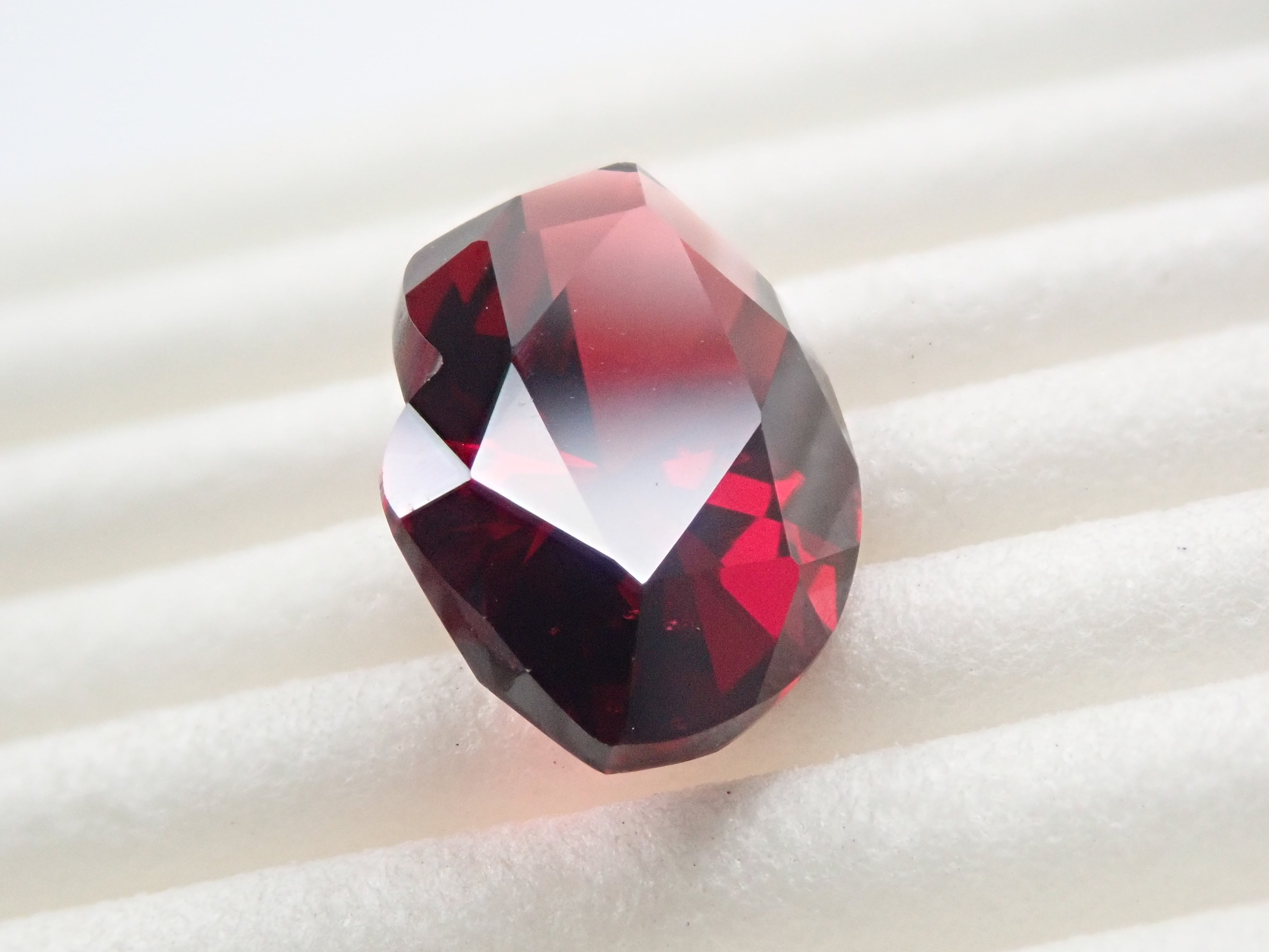 アルマンディンガーネット 4.632ctルース