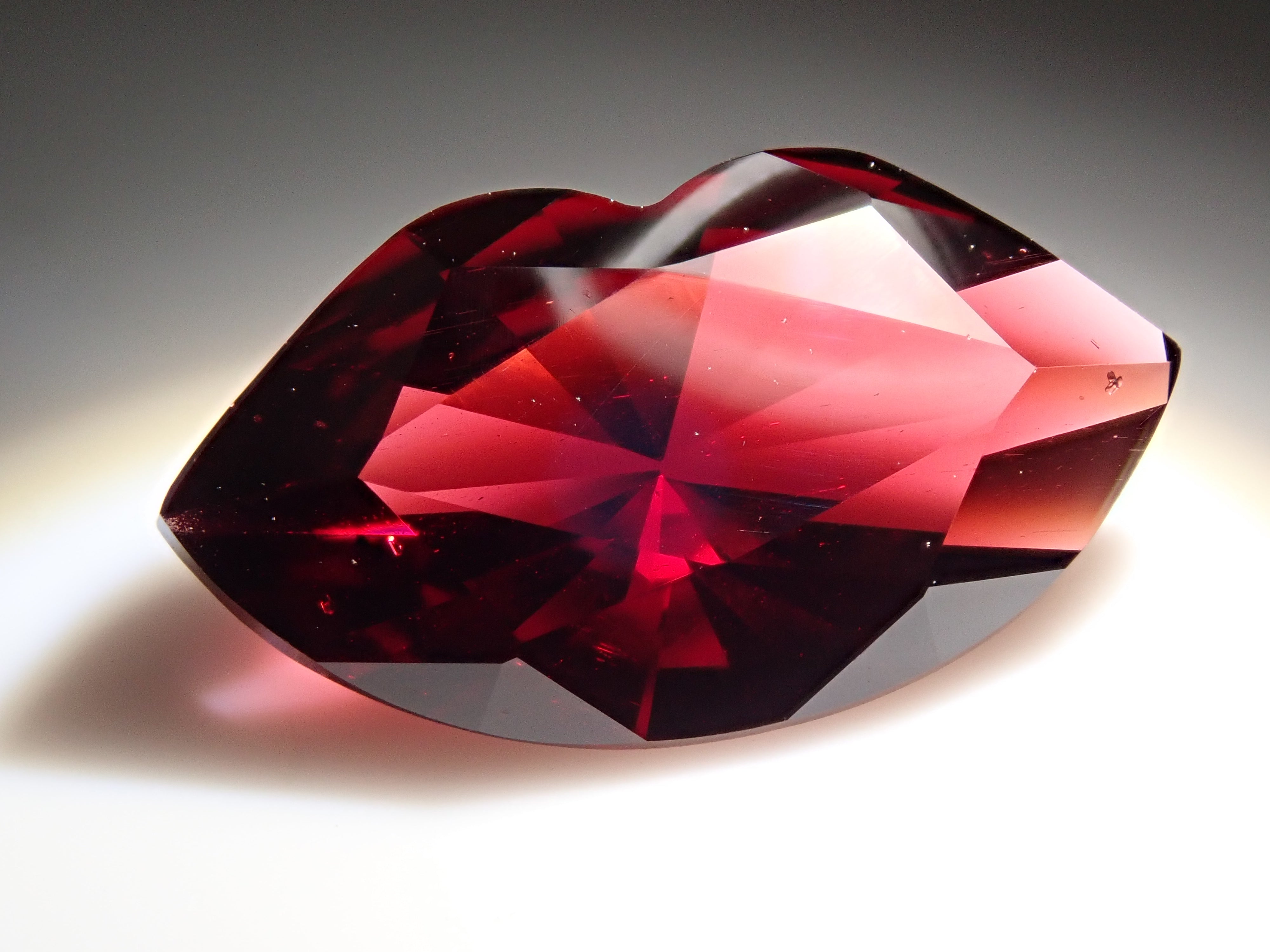 アルマンディンガーネット 4.632ctルース