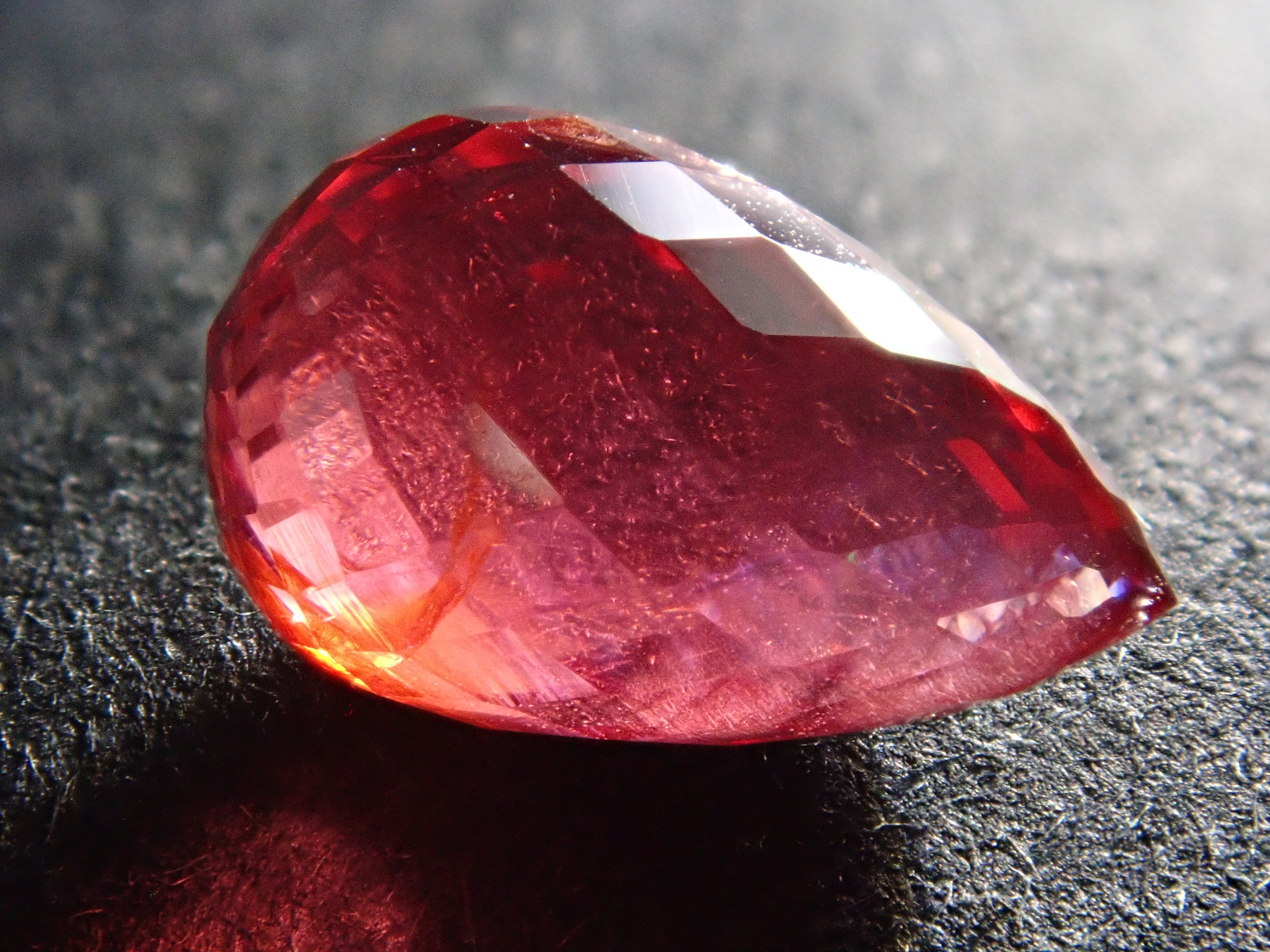 ピンクスピネル 1.870ctルース