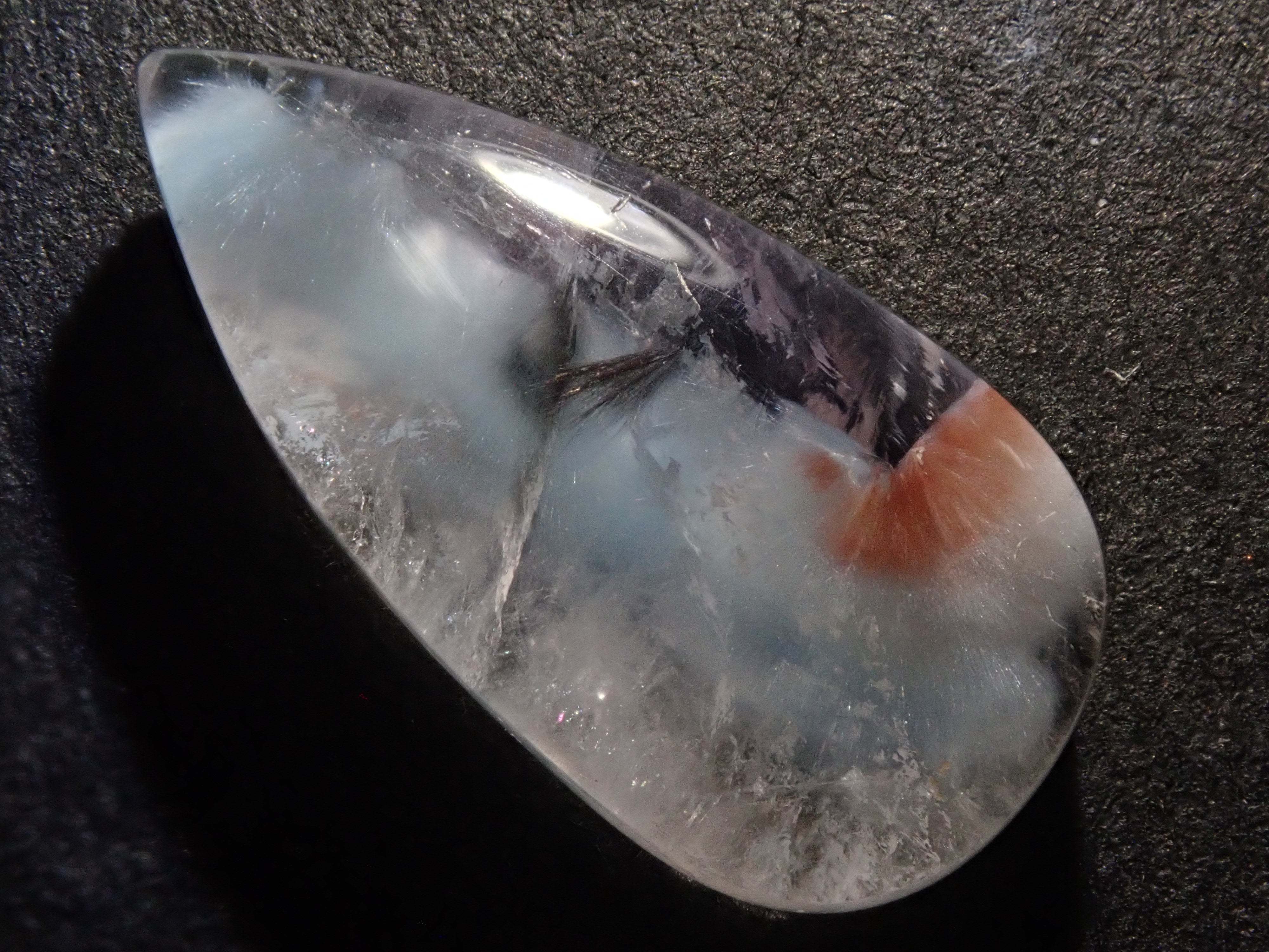 巴西美杜莎石英(帕拉伊巴石英)5.809 克拉散裝