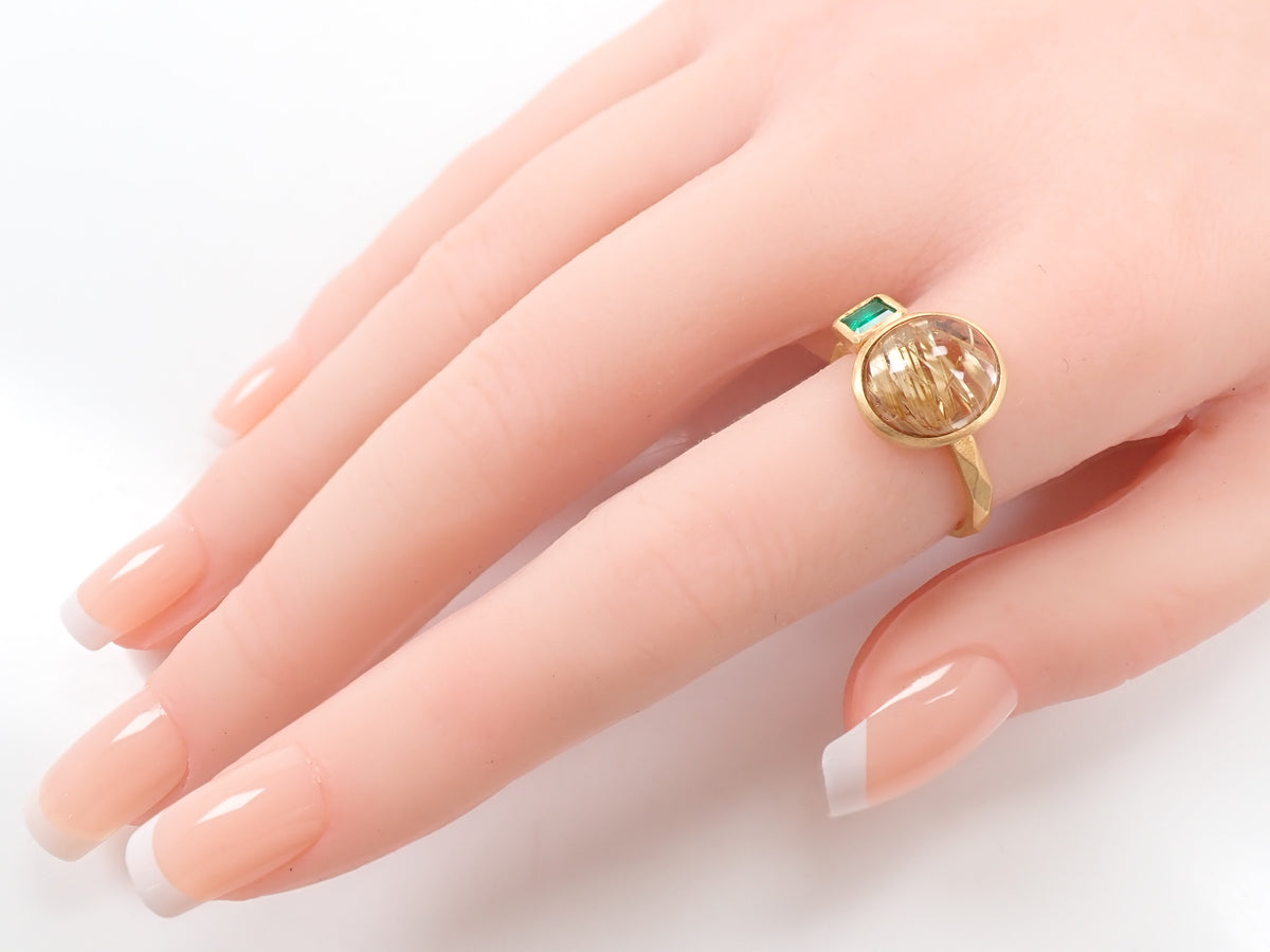 【10/28 22時販売】【カラフリ】K18 ルチルクォーツ(ルチルレイテッドクォーツ)4.48ct エメラルド0.19ct リング 鑑別書