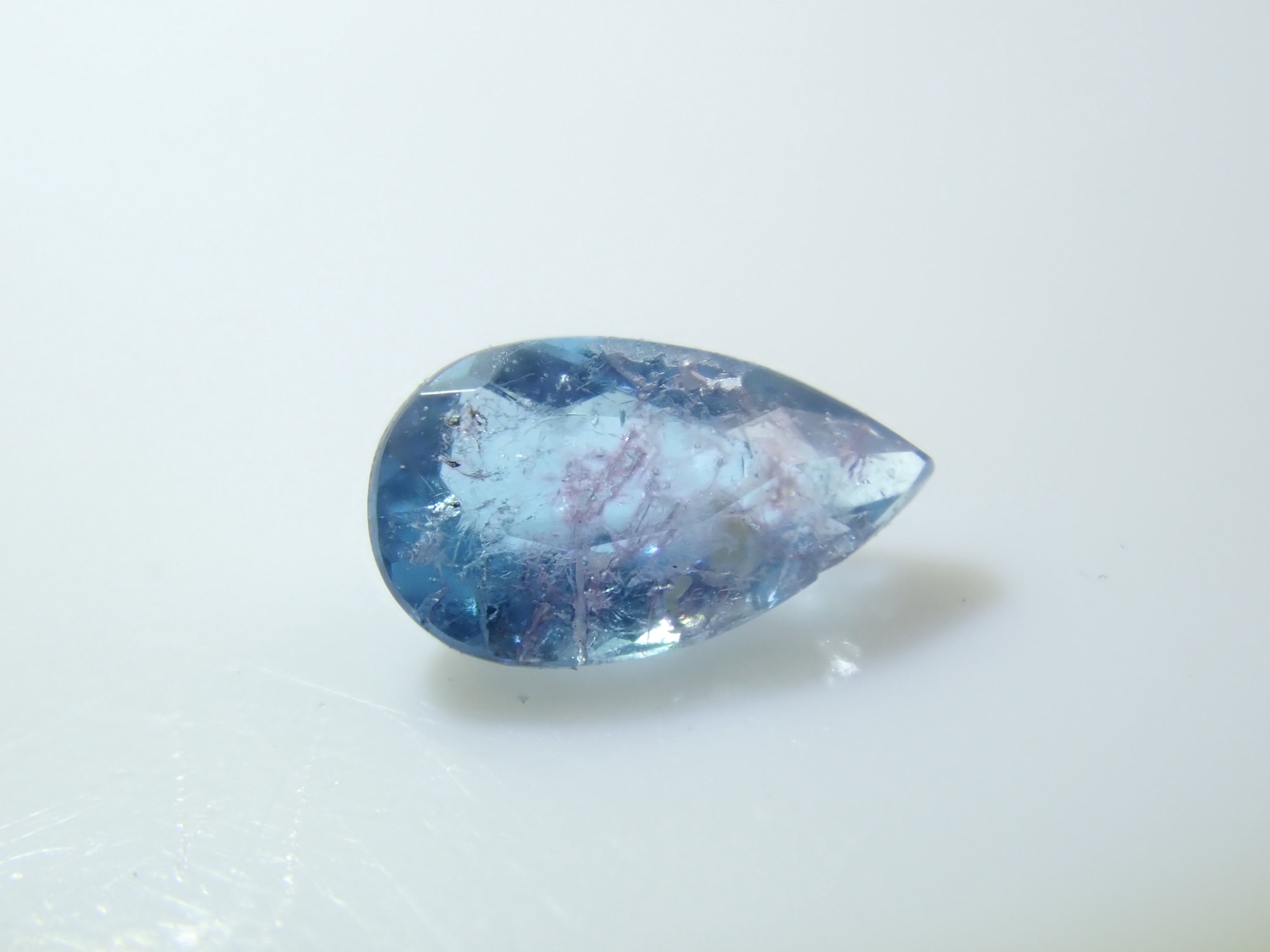 抽選販売102506_非加熱ブラジル産パライバトルマリン 0.108ctルース(カラーシフトタイプ) GIA