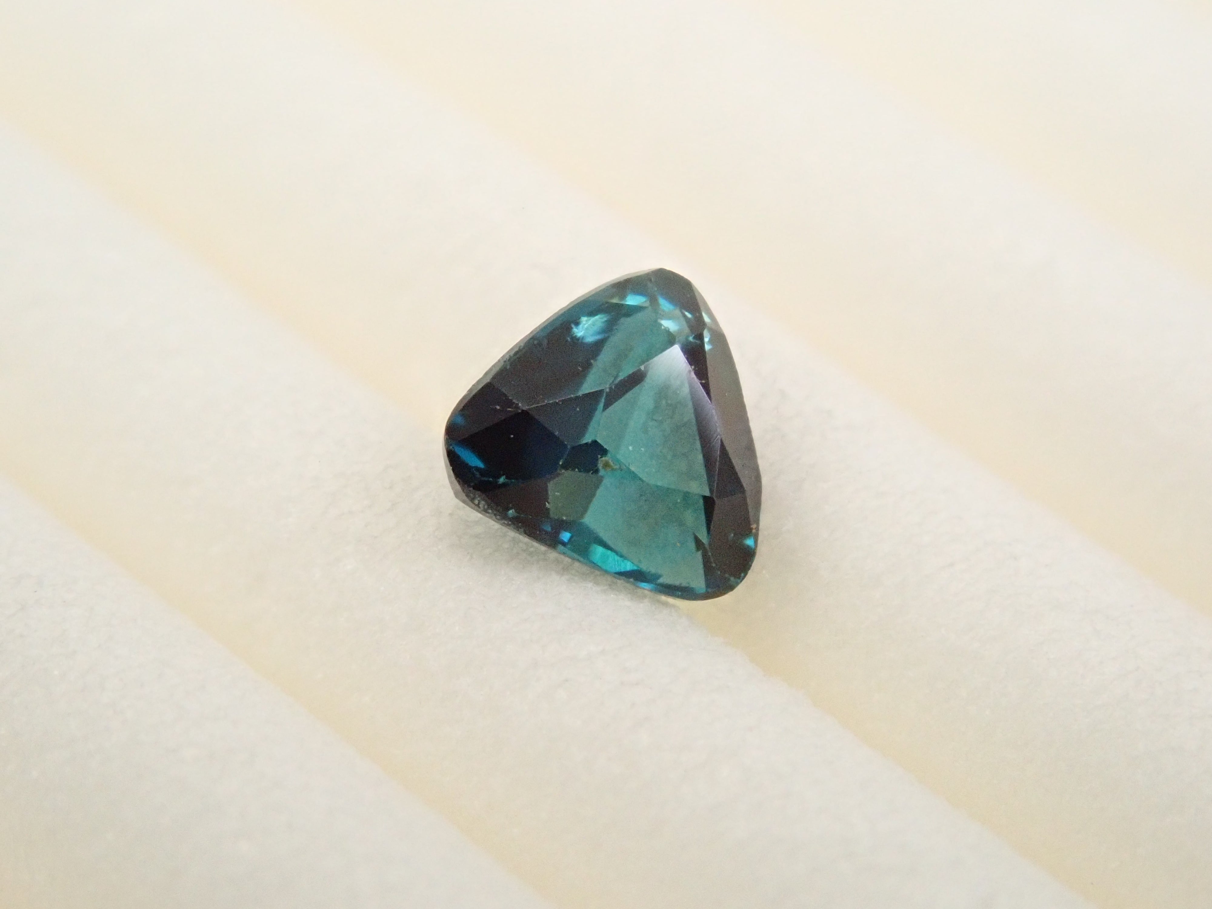 【10/29 22時販売】ブラジル産インディゴライトトルマリン 0.222ctルース 鑑別書