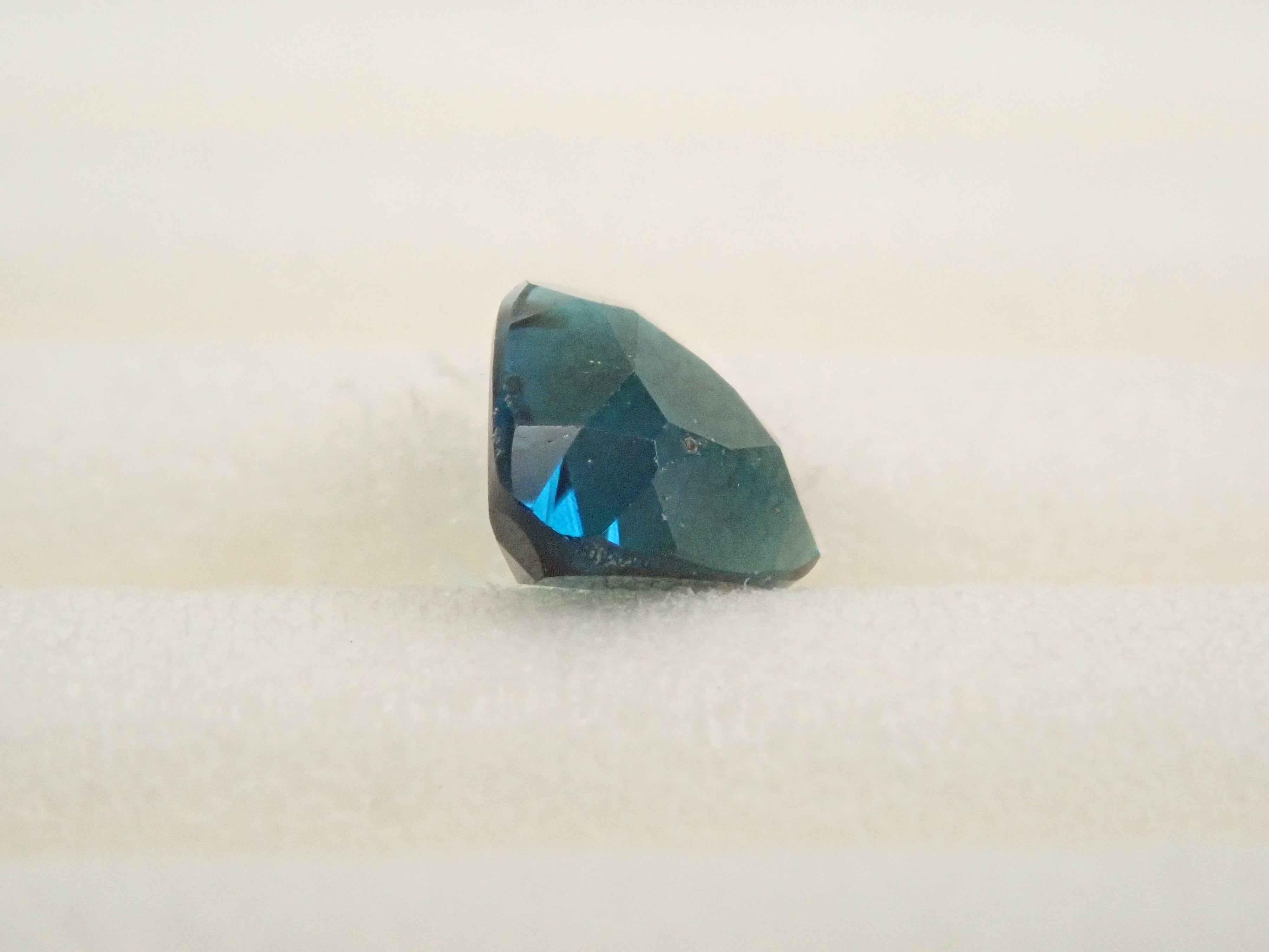 【10/29 22時販売】ブラジル産インディゴライトトルマリン 0.222ctルース 鑑別書