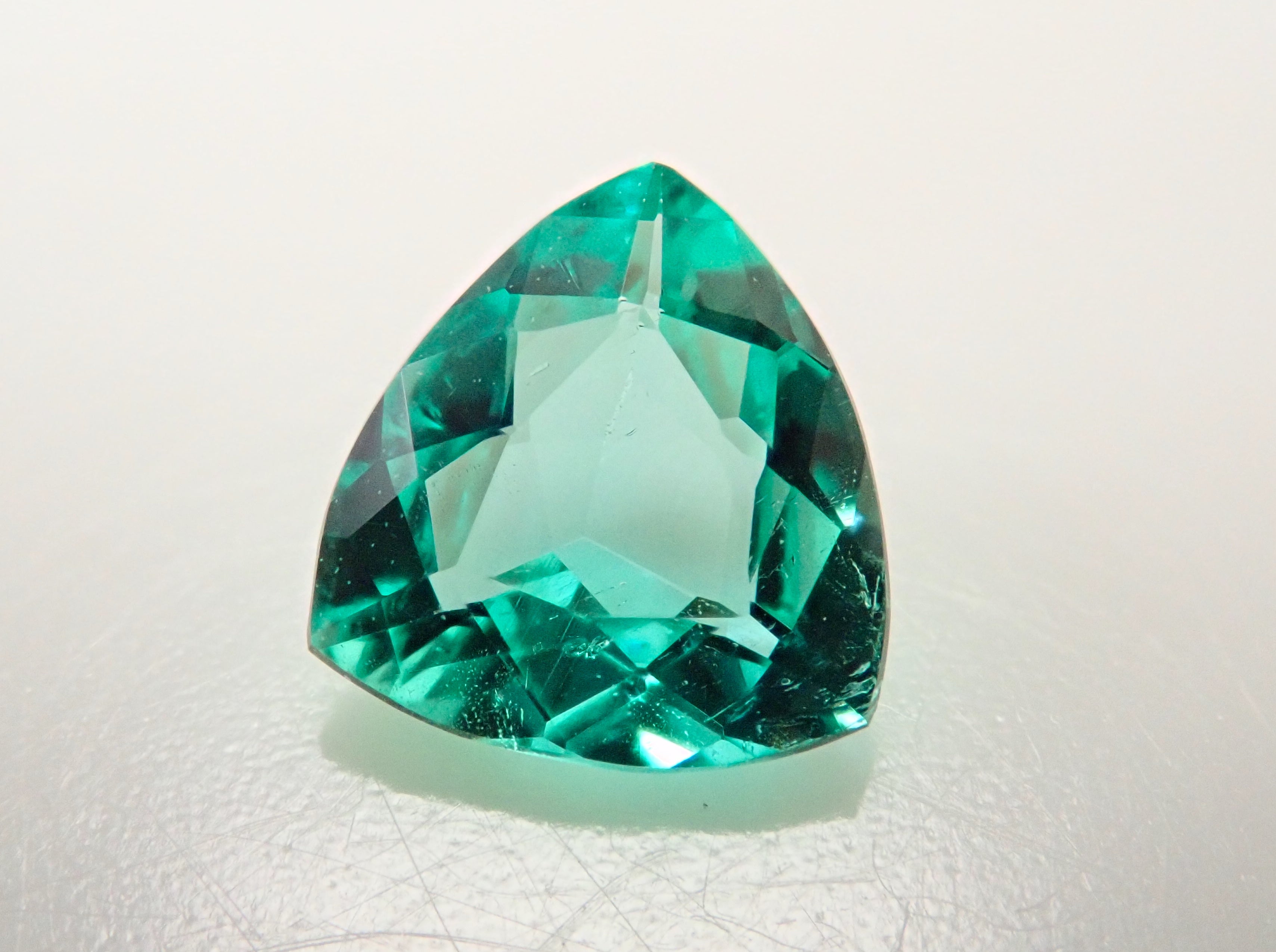 【11/9 22時販売】コロンビア産ノンオイルエメラルド 0.290ctルース GIA