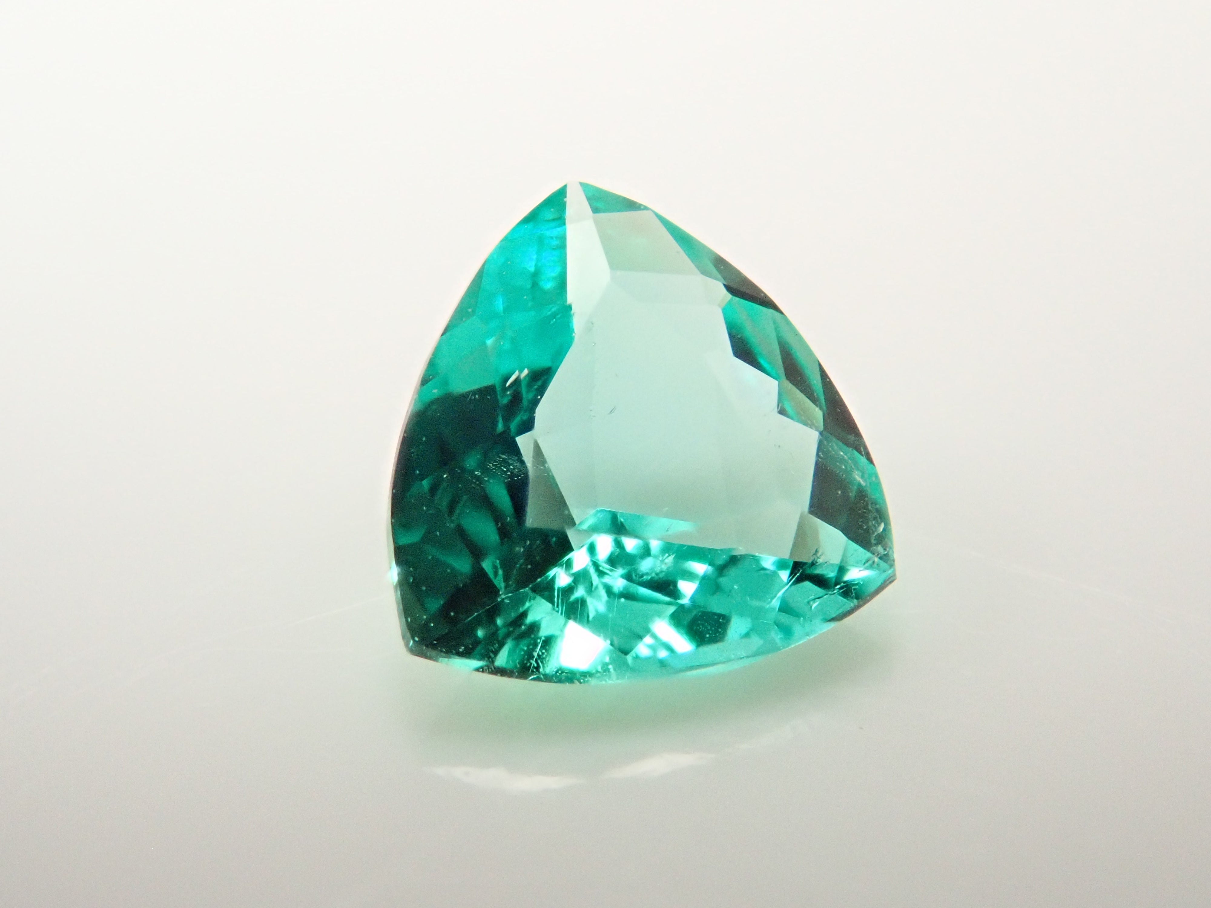 【抽選販売:10/31(金)10時am〆】コロンビア産ノンオイルエメラルド 0.290ctルース GIA