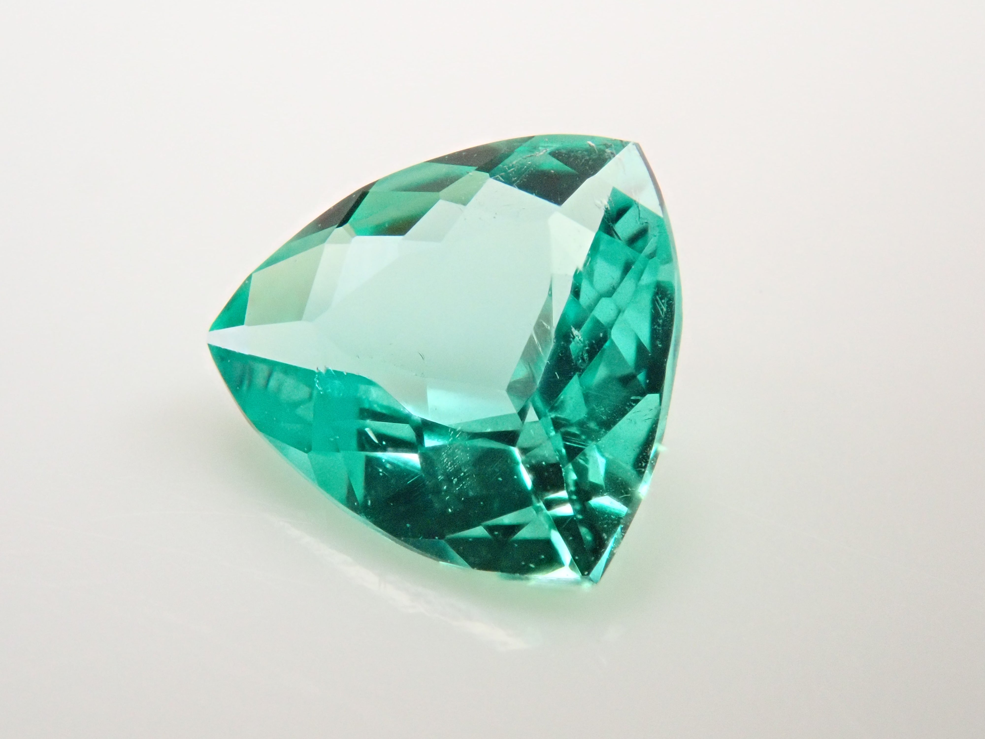 【抽選販売:10/31(金)10時am〆】コロンビア産ノンオイルエメラルド 0.290ctルース GIA