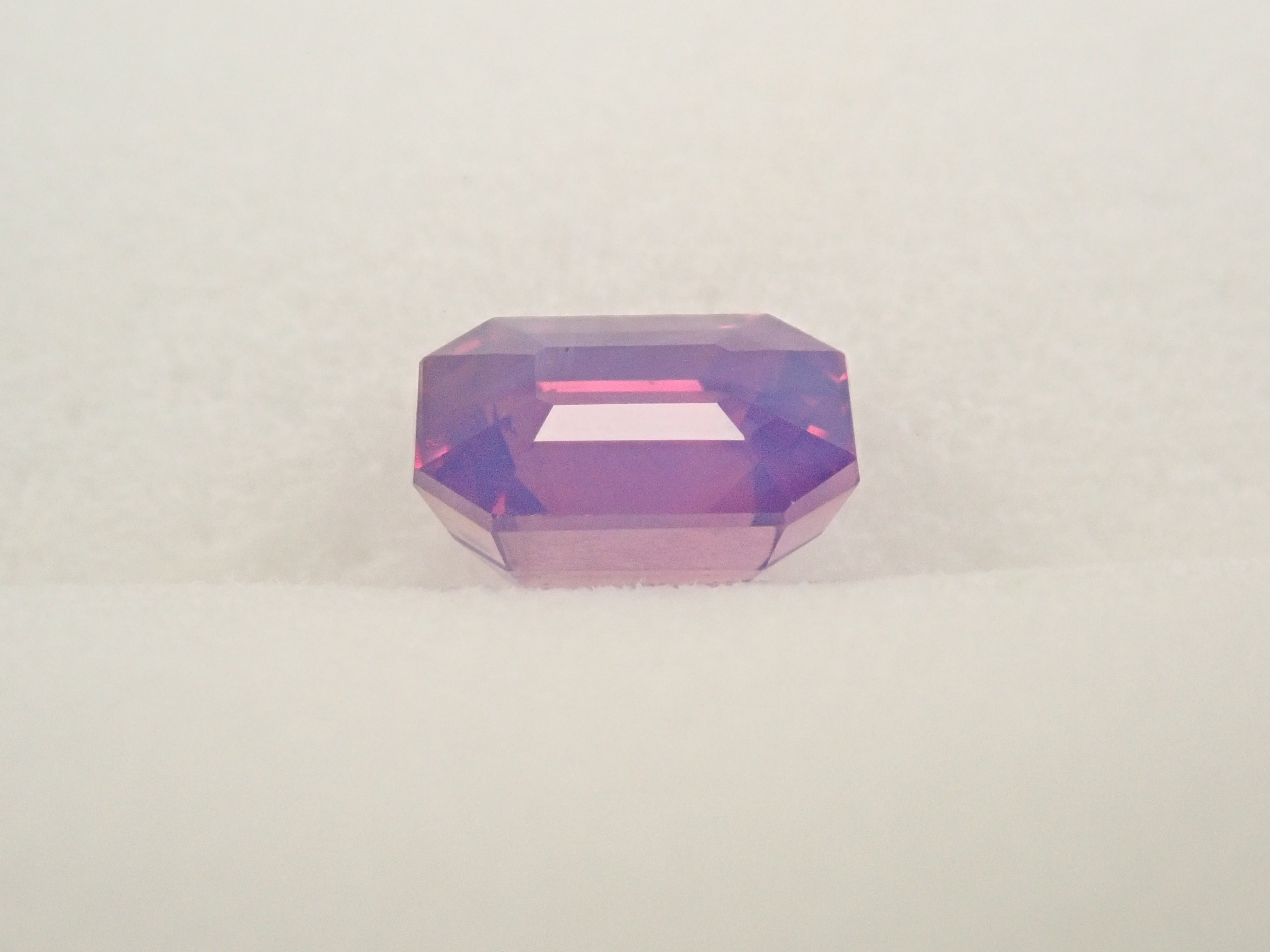 【抽選販売:10/31(金)10時am〆】マダガスカル産シルキーピンクサファイア 1.050ctルース GIT