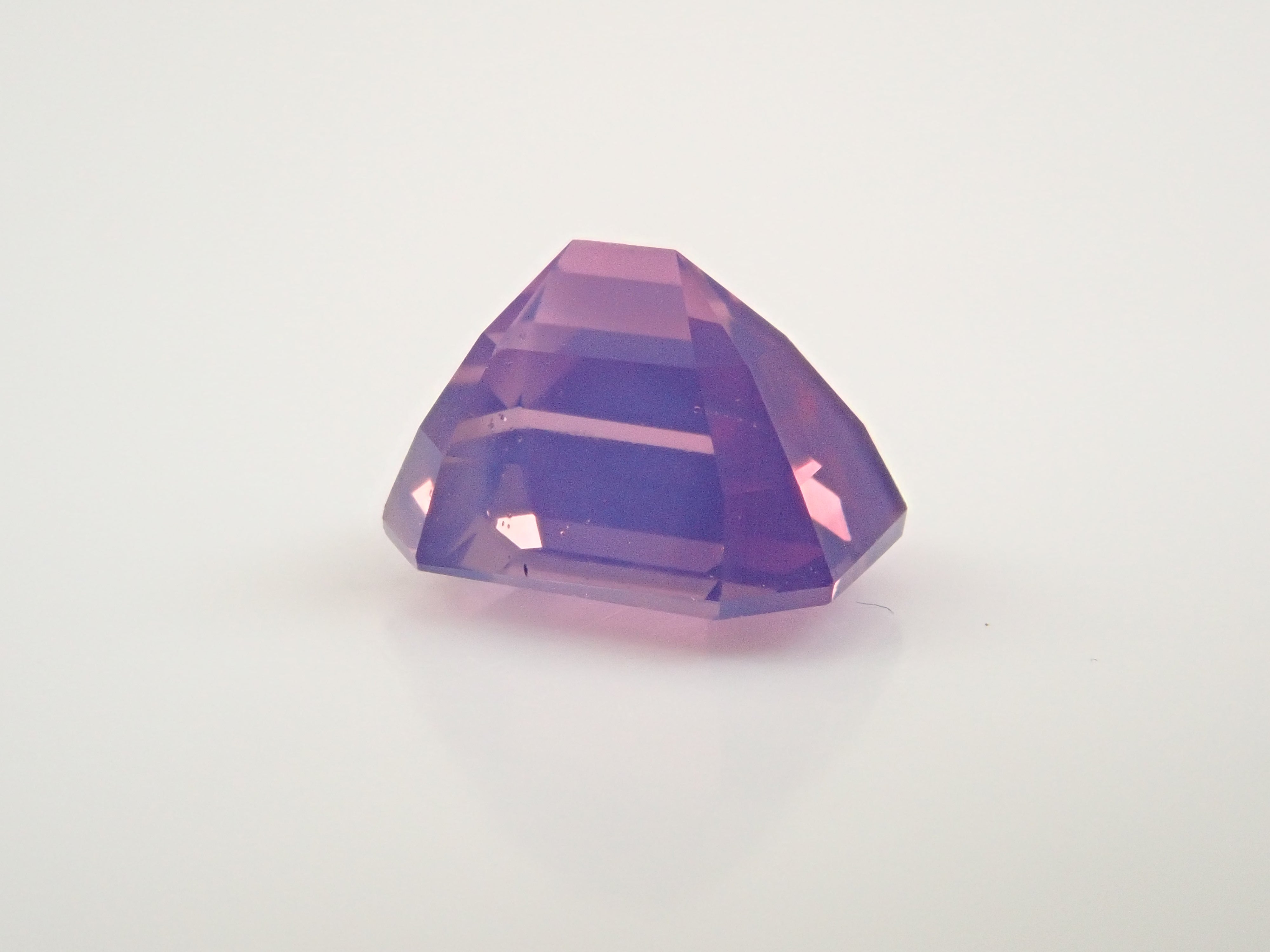 【抽選販売:10/31(金)10時am〆】マダガスカル産シルキーピンクサファイア 1.050ctルース GIT