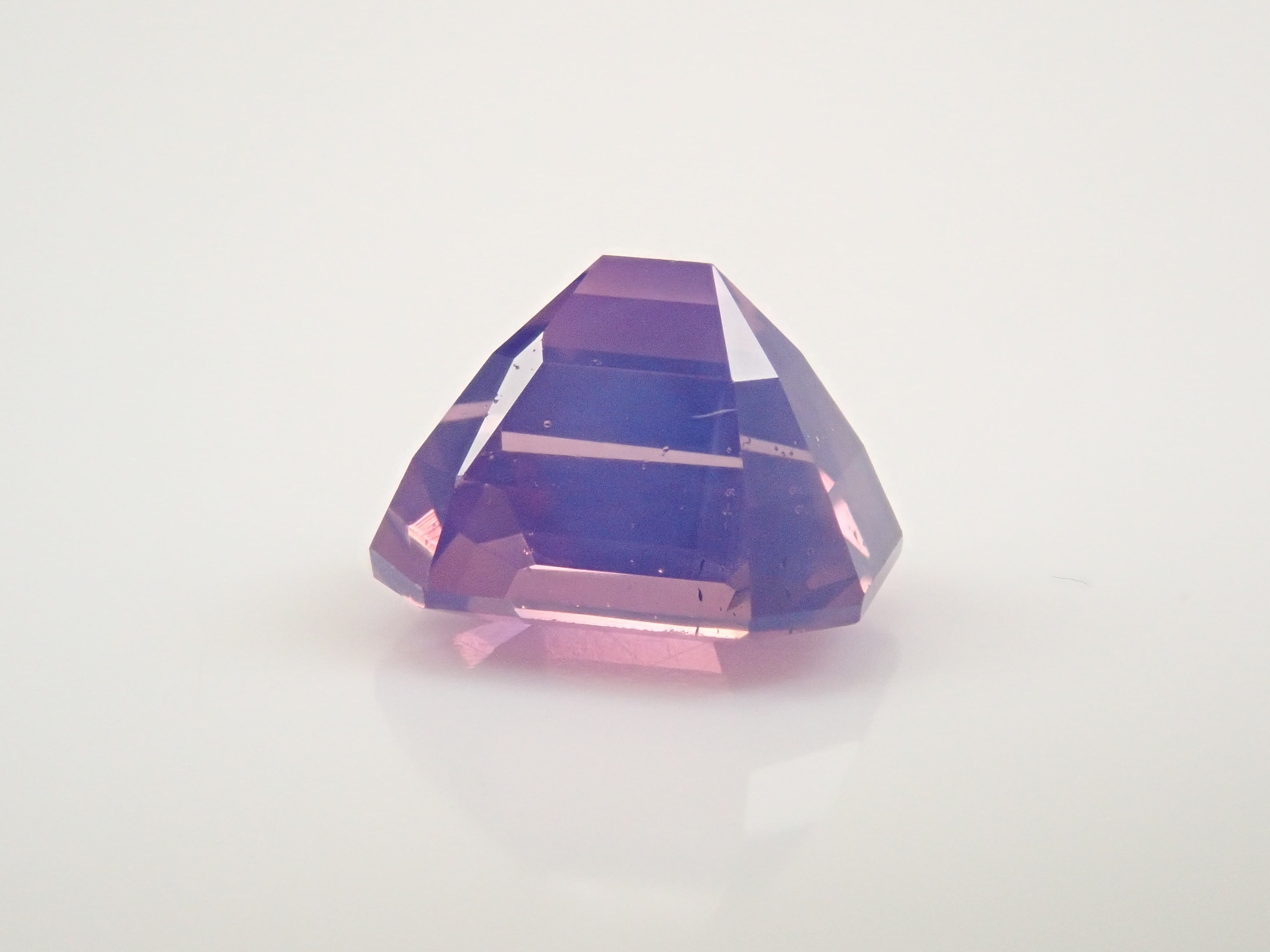 【抽選販売:10/31(金)10時am〆】マダガスカル産シルキーピンクサファイア 1.050ctルース GIT