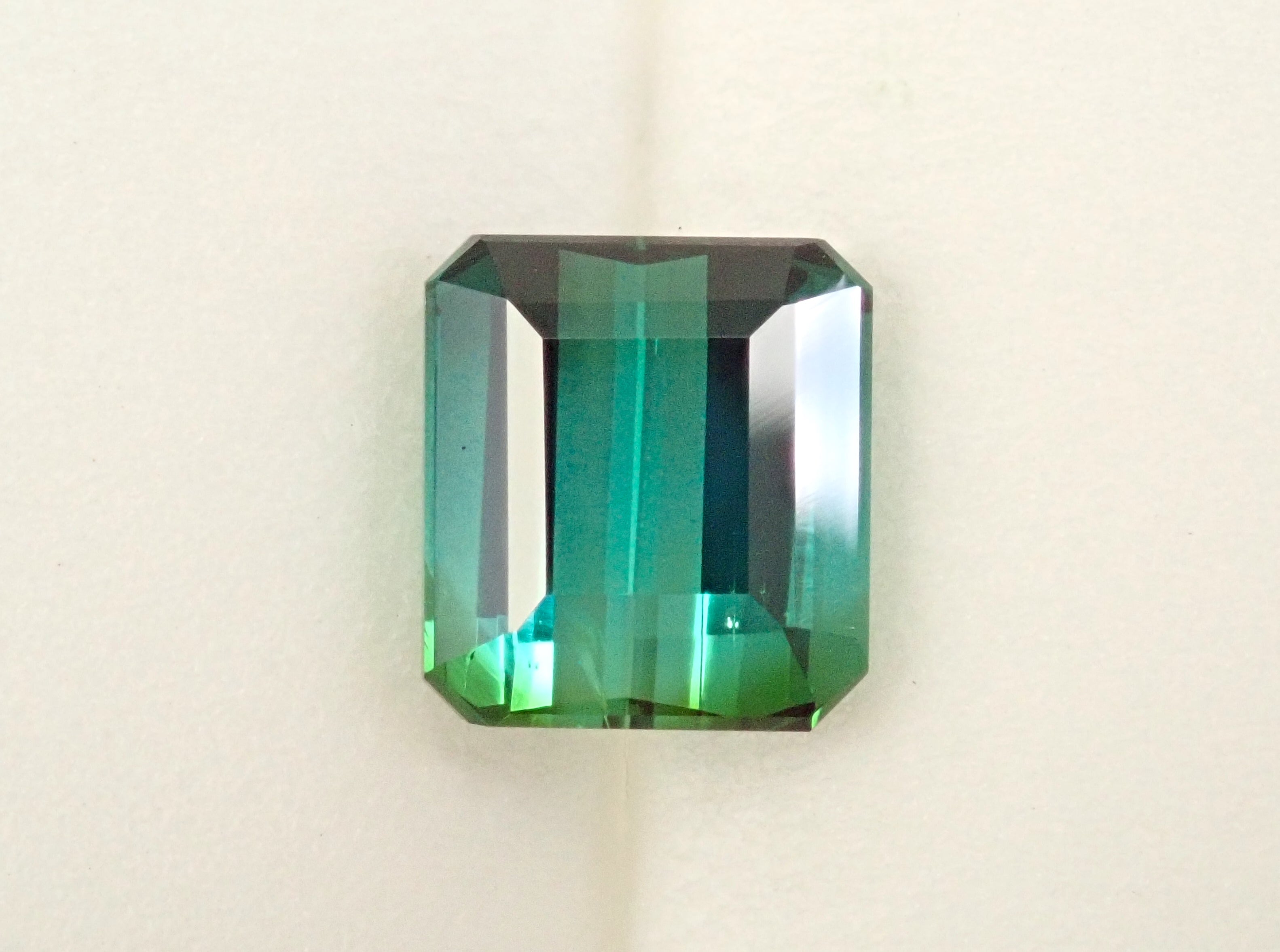 【11/7 22時販売】ブラジル産バイカラートルマリン 2.341ctルース