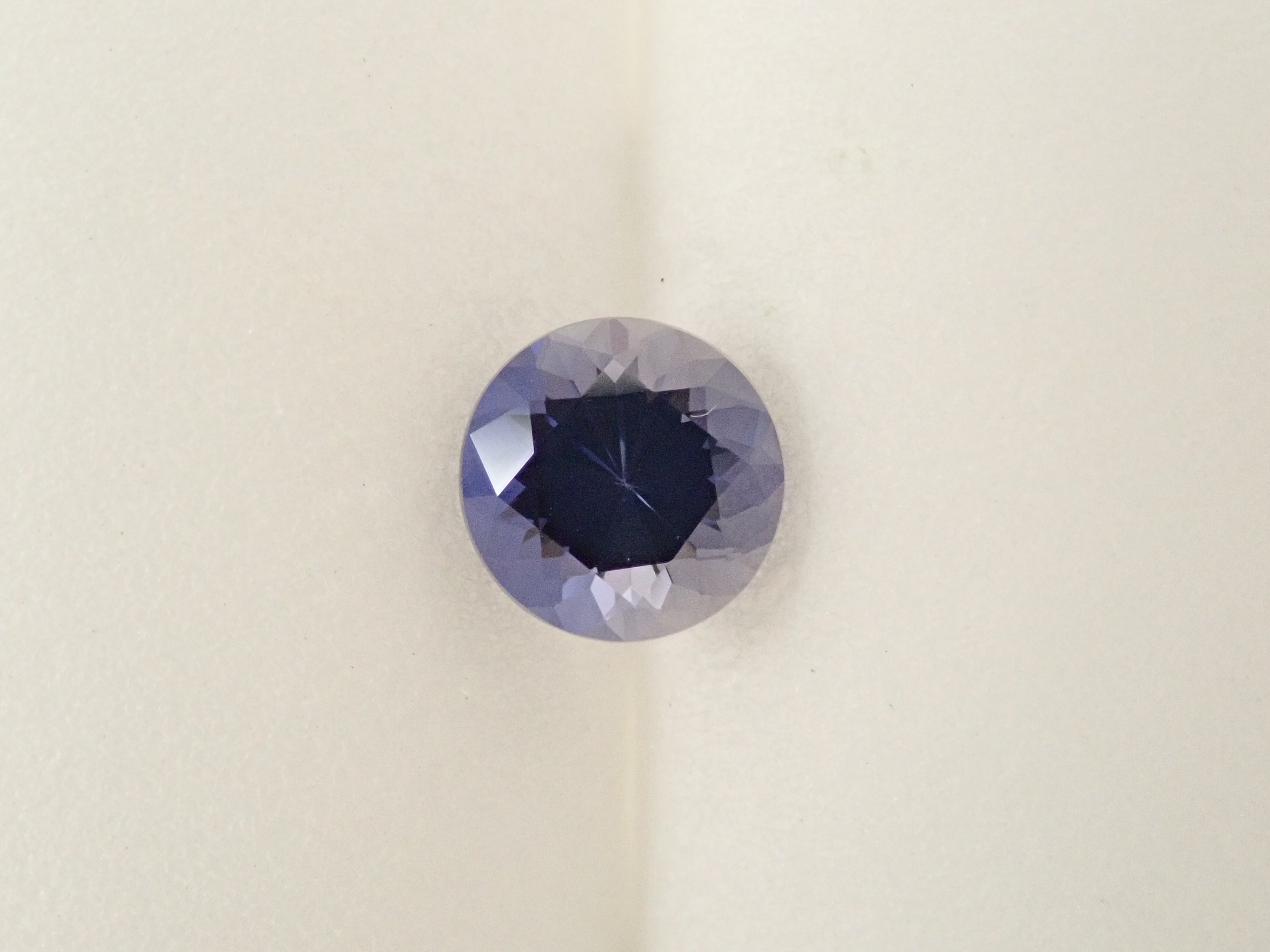【10/27 22時販売】インド産アイオライト 0.620ctルース