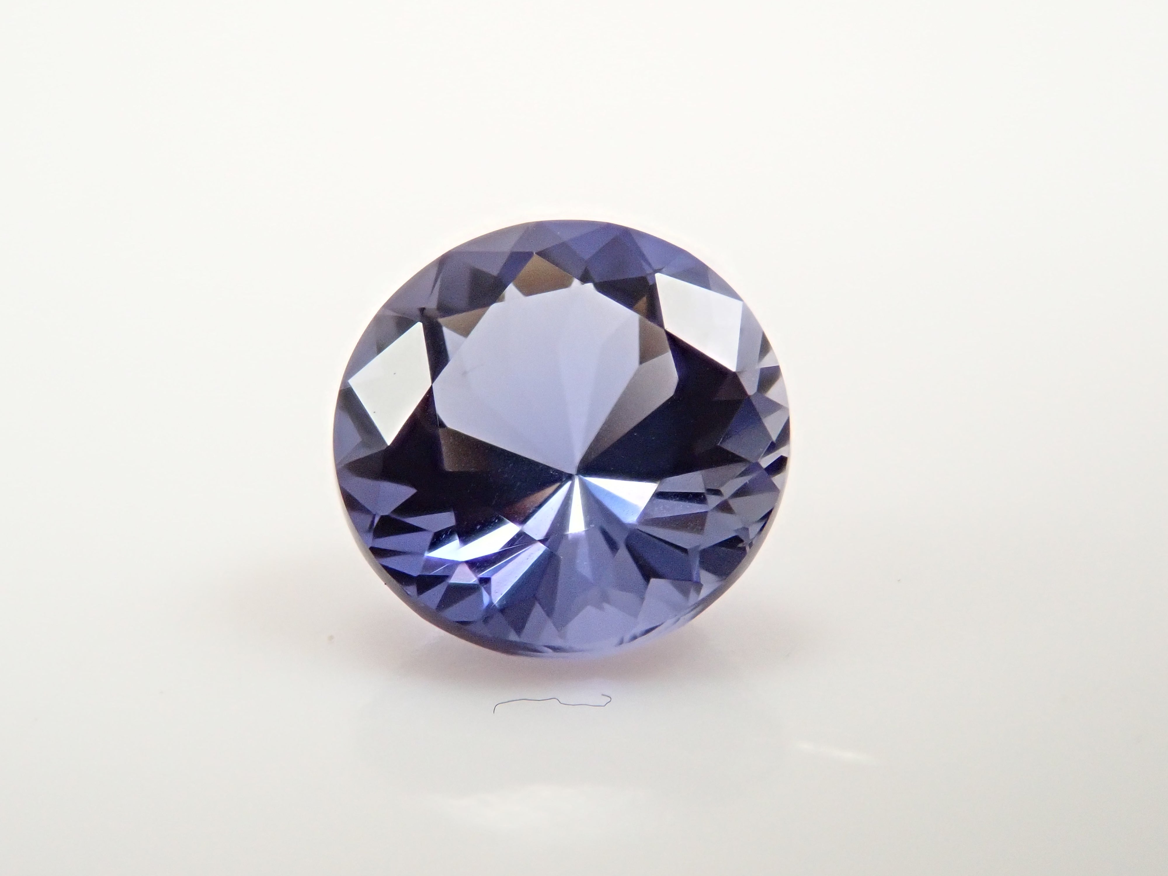 【10/27 22時販売】インド産アイオライト 0.620ctルース
