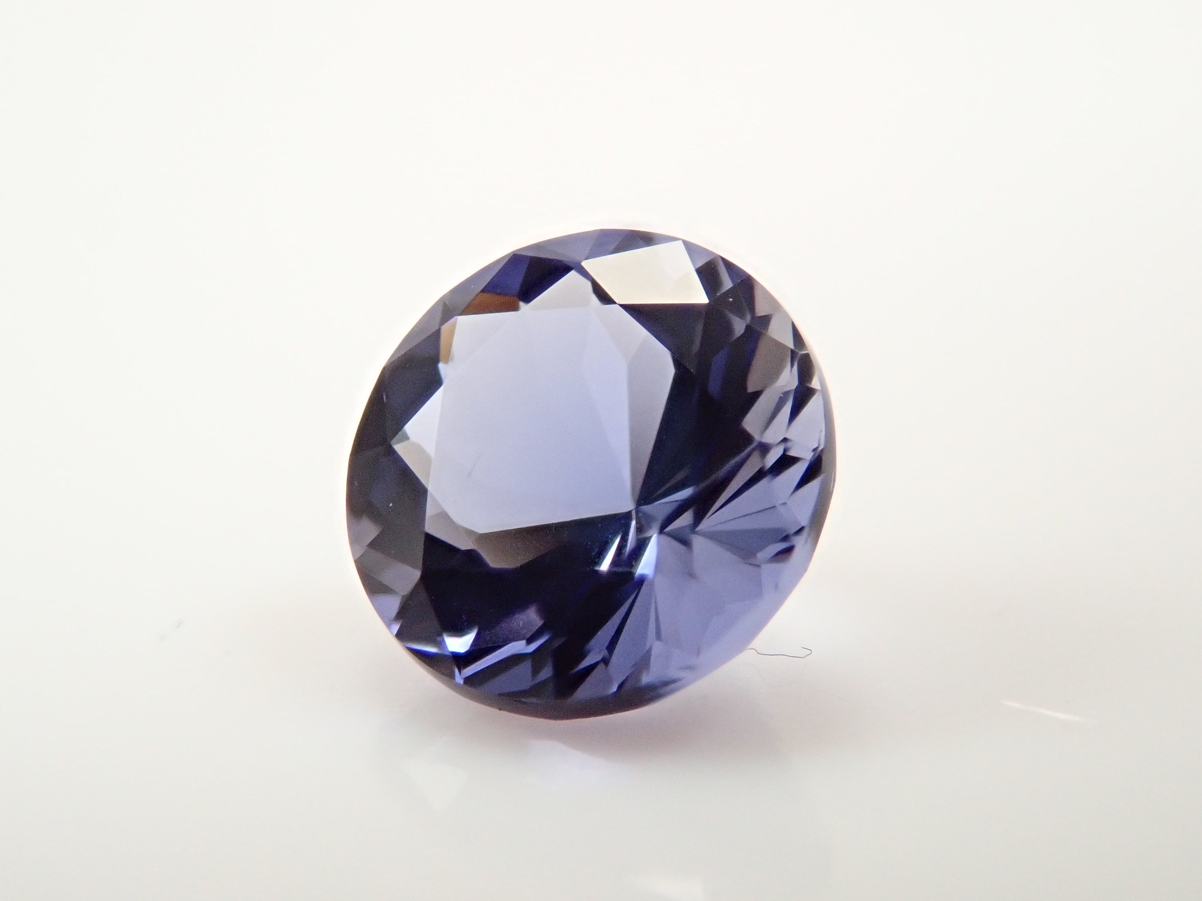 【10/27 22時販売】インド産アイオライト 0.620ctルース