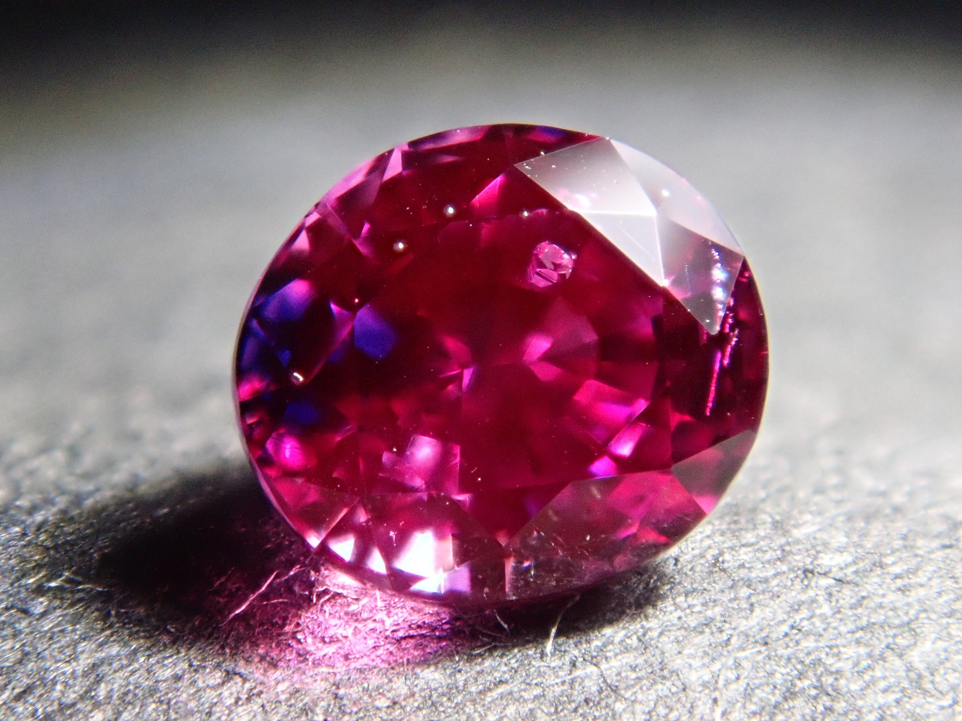 【10/31 22時販売】タンザニア産バイカラーサファイア 0.486ctルース