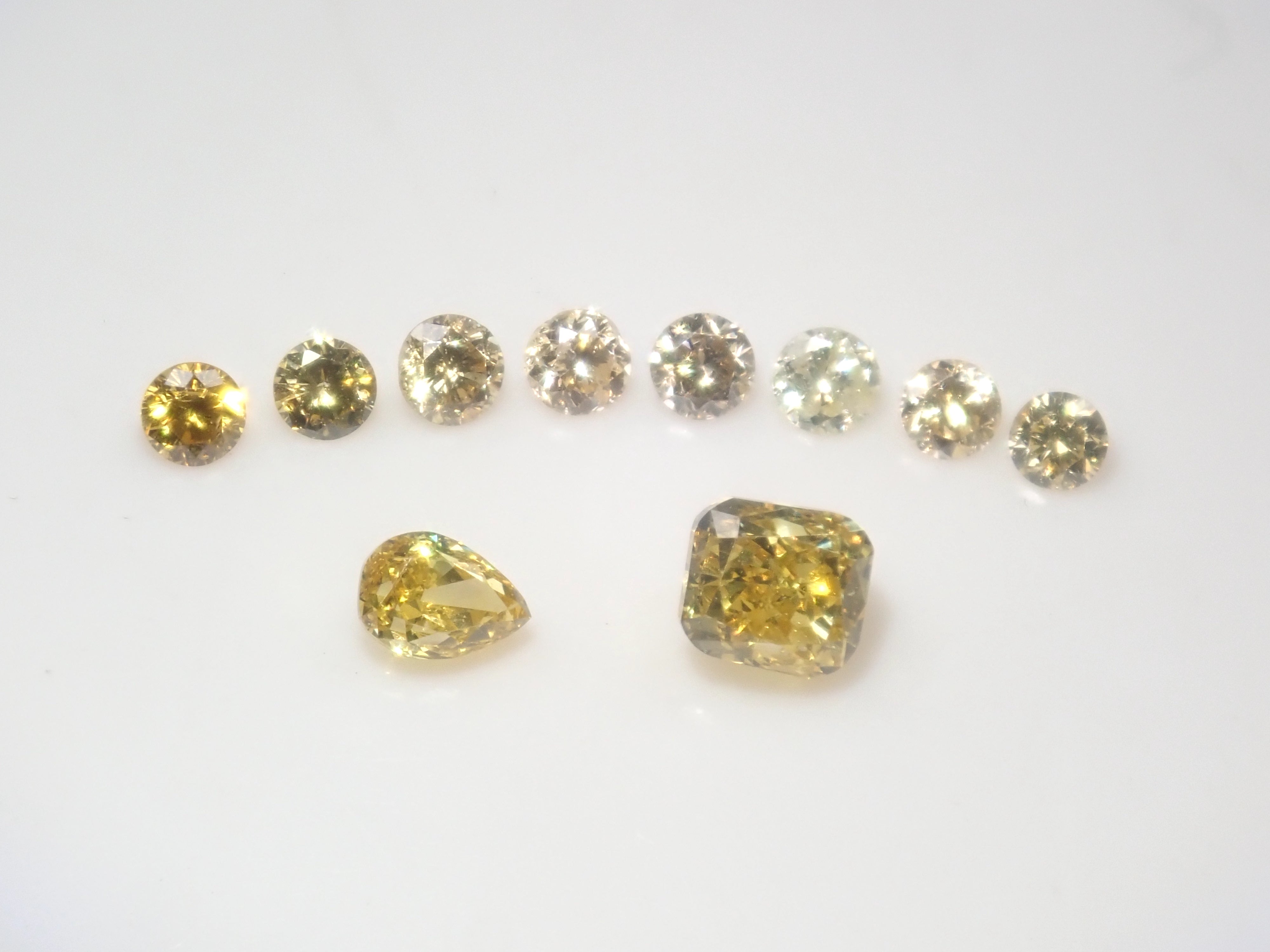 【10/31 22時販売】《限定10石》0.20ctのFANCYカラーも含むイエローダイヤモンドガチャ1石ルース《複数購入割引有》