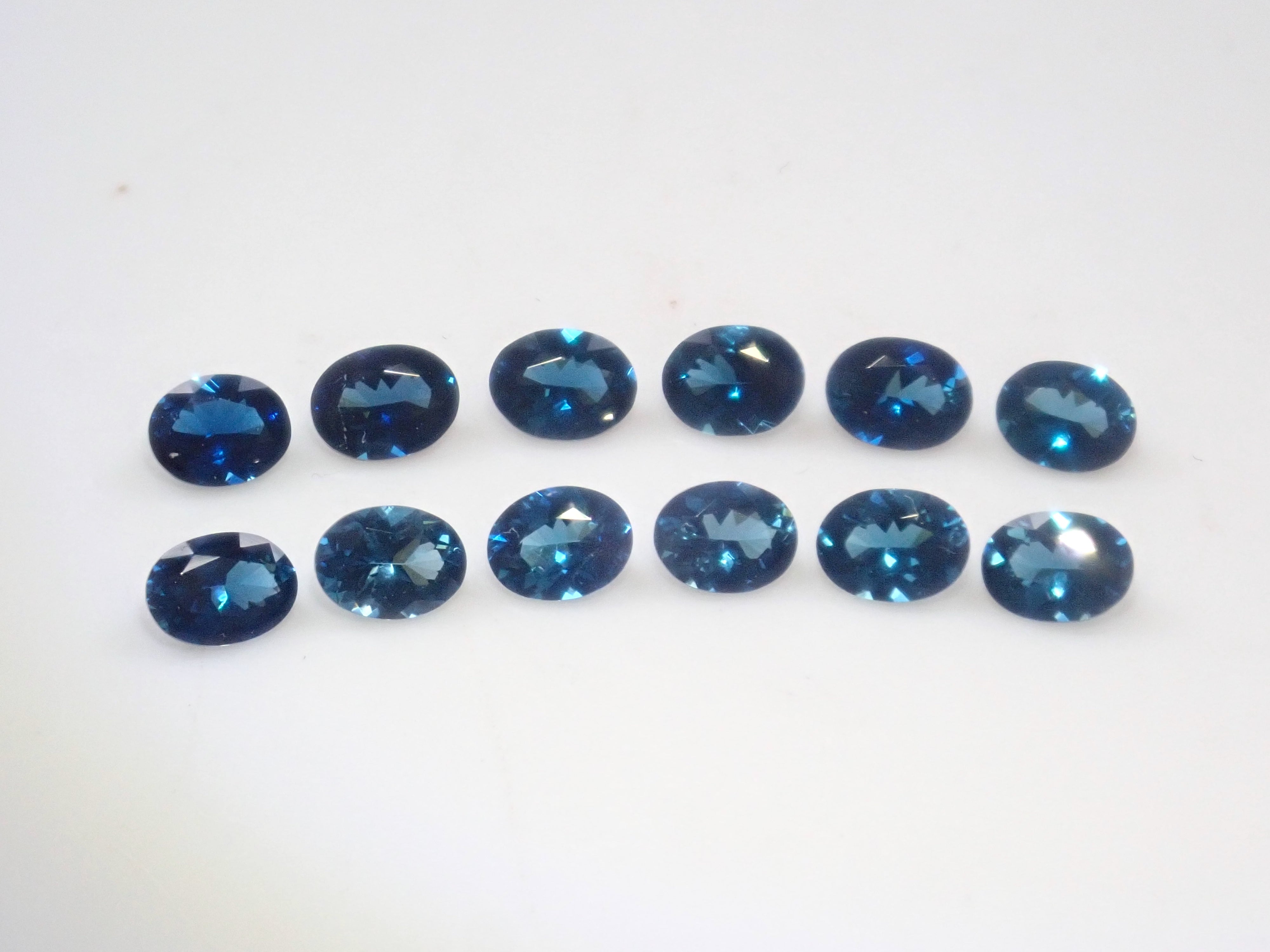 【10/ 22時販売】《限定12石》ブラジル産インディゴライトトルマリンガチャ1石ルース(4×3mm,オーバルカット)《複数購入割引有》
