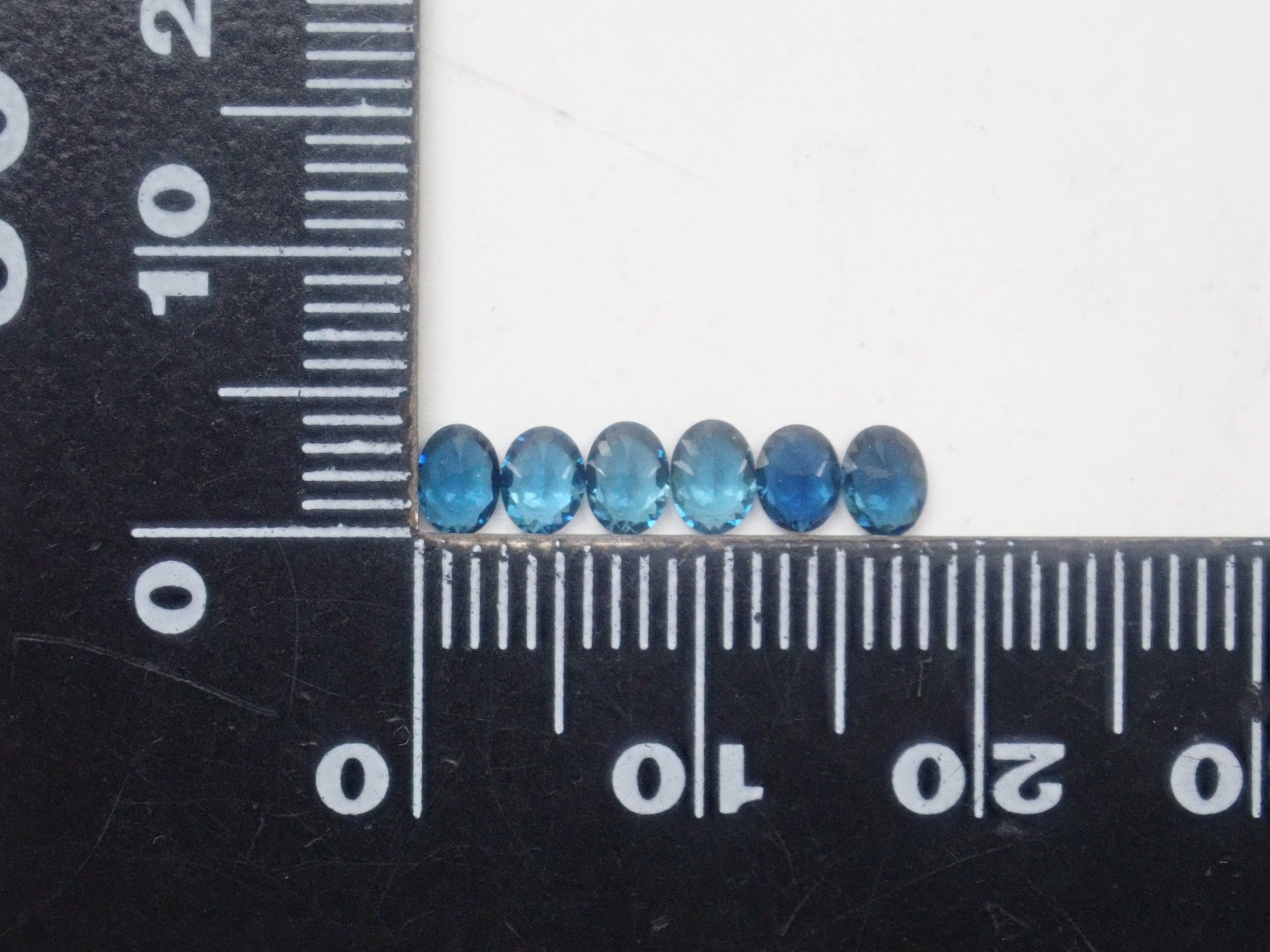 【10/ 22時販売】《限定12石》ブラジル産インディゴライトトルマリンガチャ1石ルース(4×3mm,オーバルカット)《複数購入割引有》