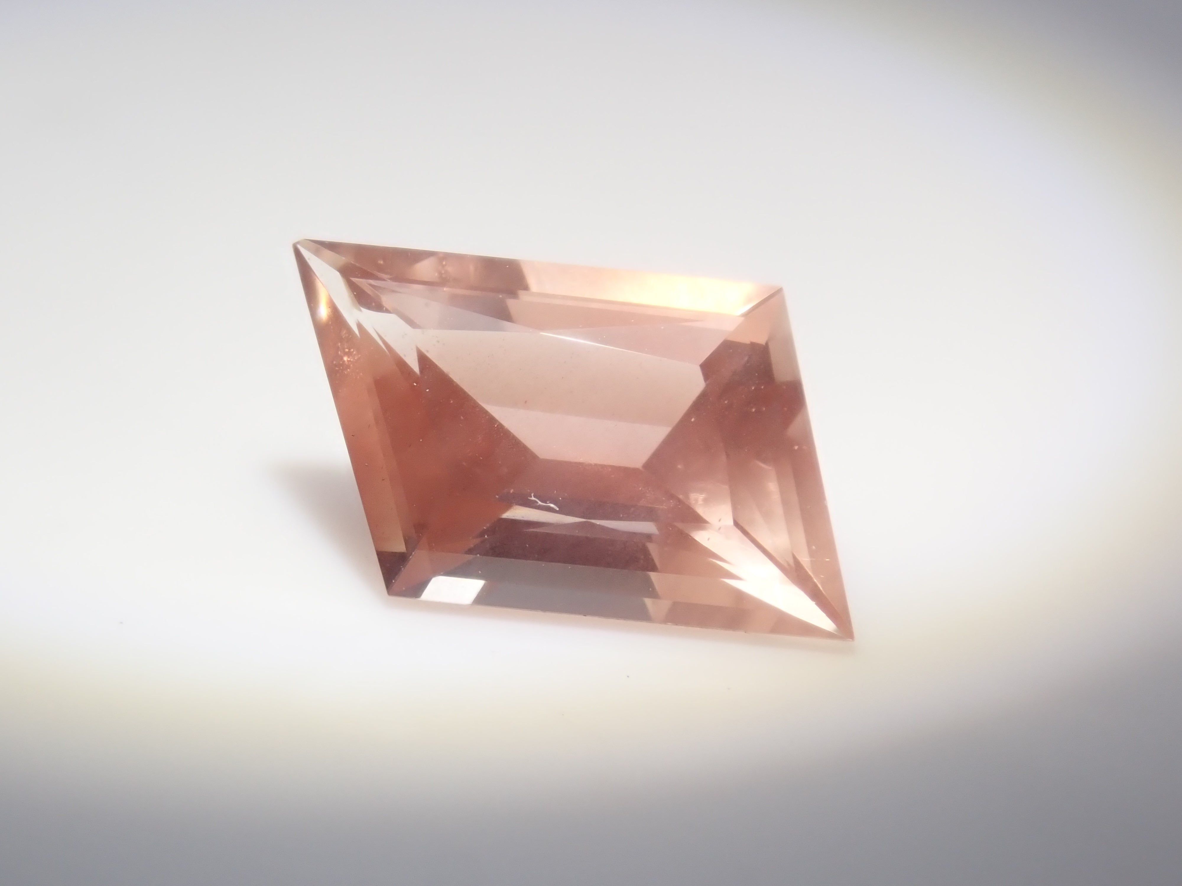 【11/1 22時販売】《限定11石》甲州貴石切子plusthreeやボルテックスカットを含むオレゴンサンストーンガチャ1石ルース(平均1.60ct)《複数購入割引有》