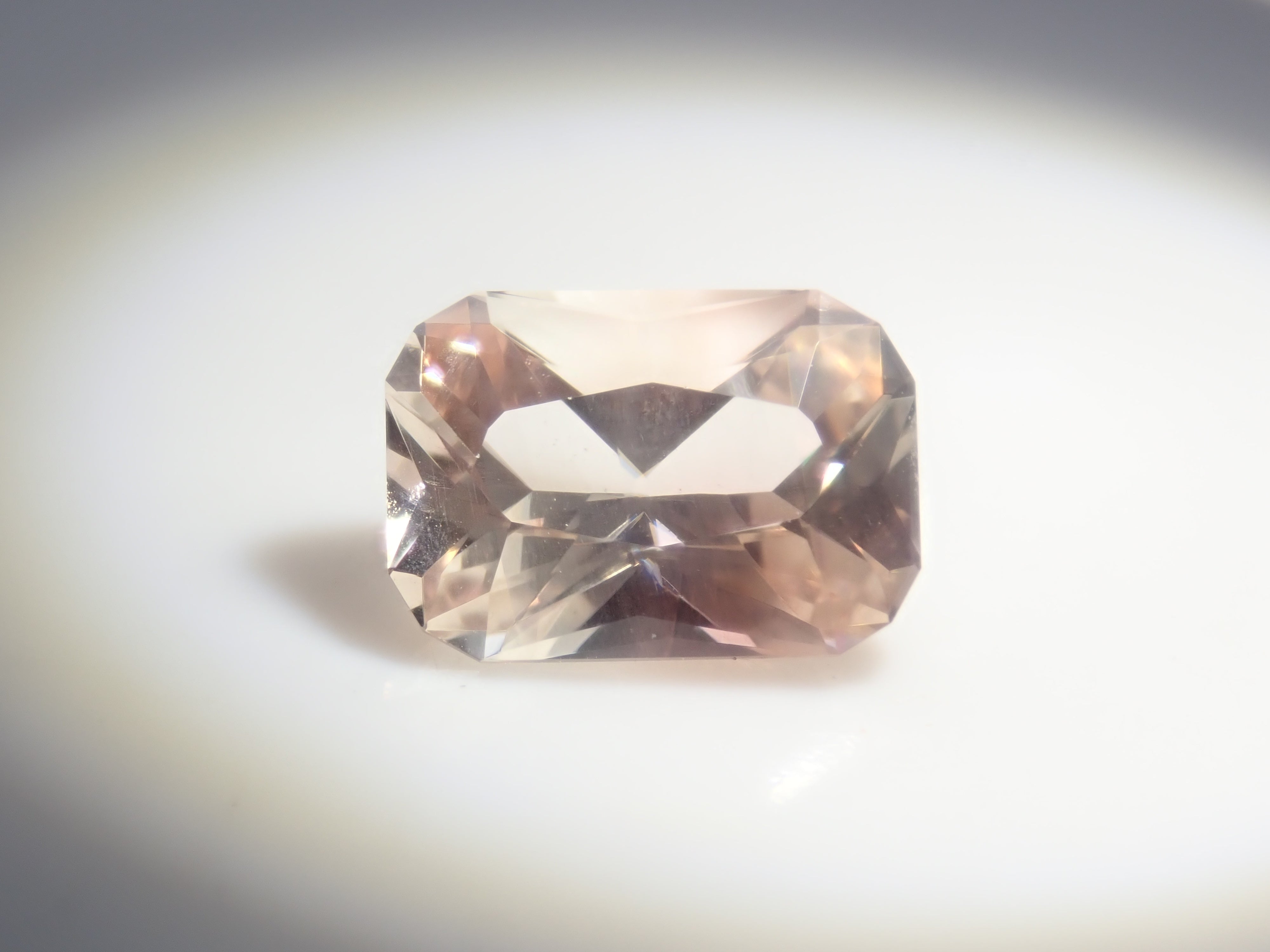 【11/1 22時販売】《限定11石》甲州貴石切子plusthreeやボルテックスカットを含むオレゴンサンストーンガチャ1石ルース(平均1.60ct)《複数購入割引有》