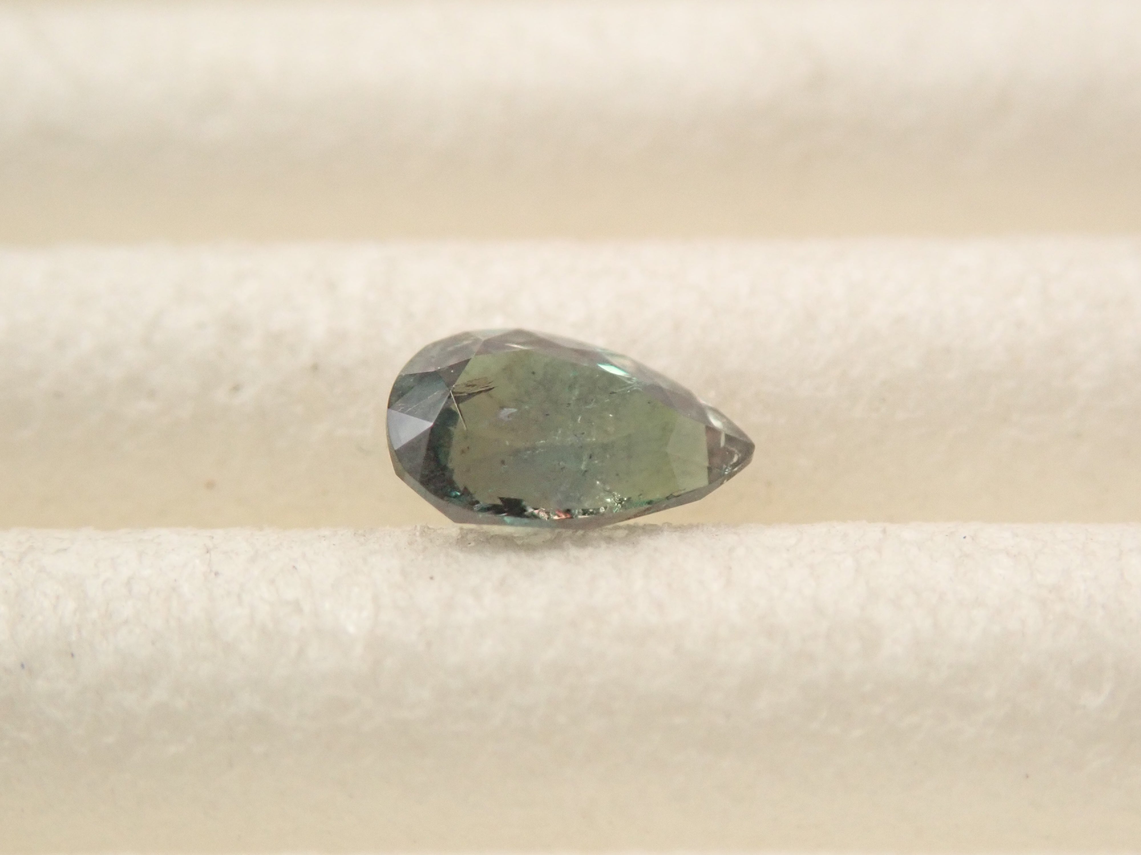 【11/3 22時販売】ロシア産アレキサンドライト 0.167ctルース