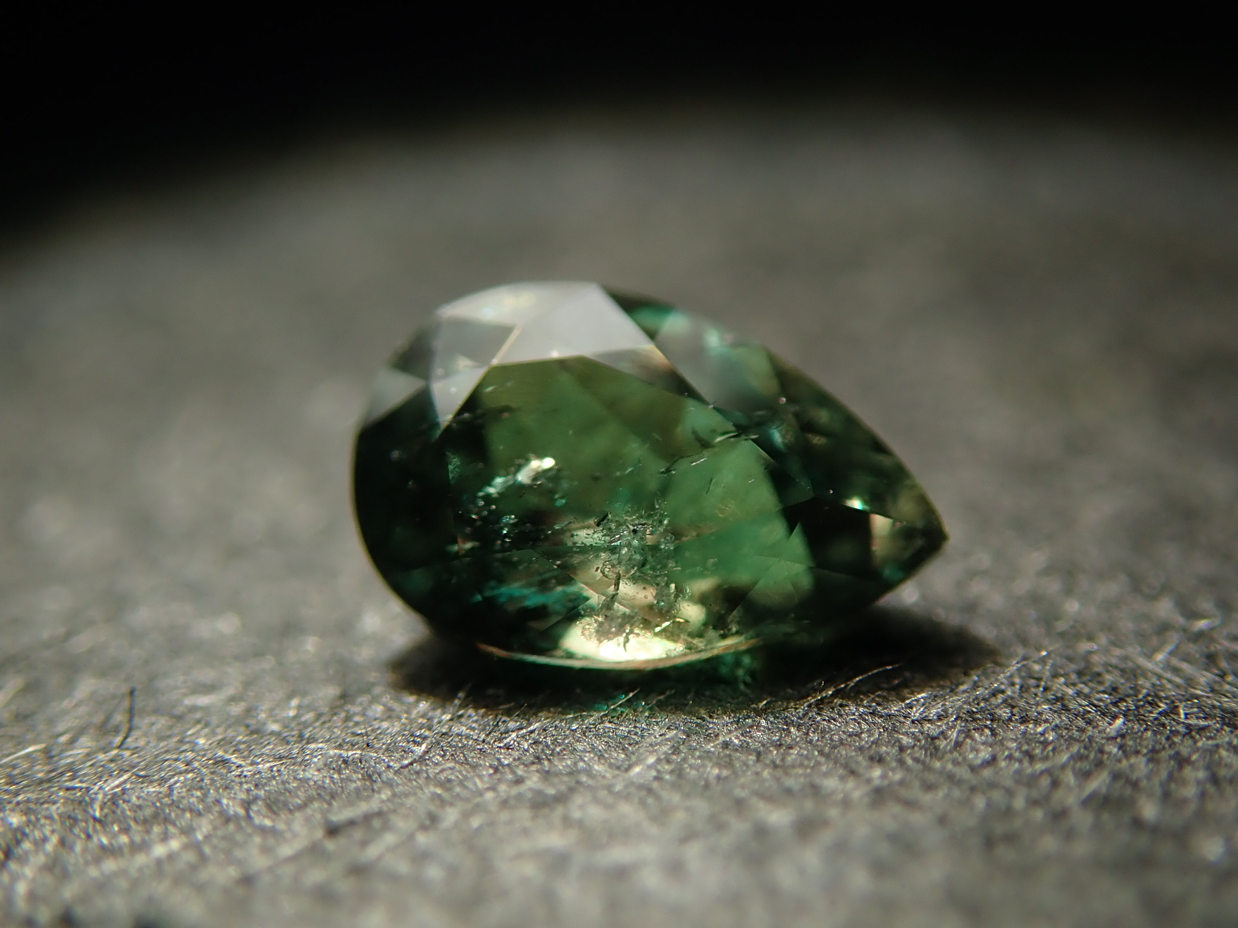 【11/3 22時販売】ロシア産アレキサンドライト 0.167ctルース