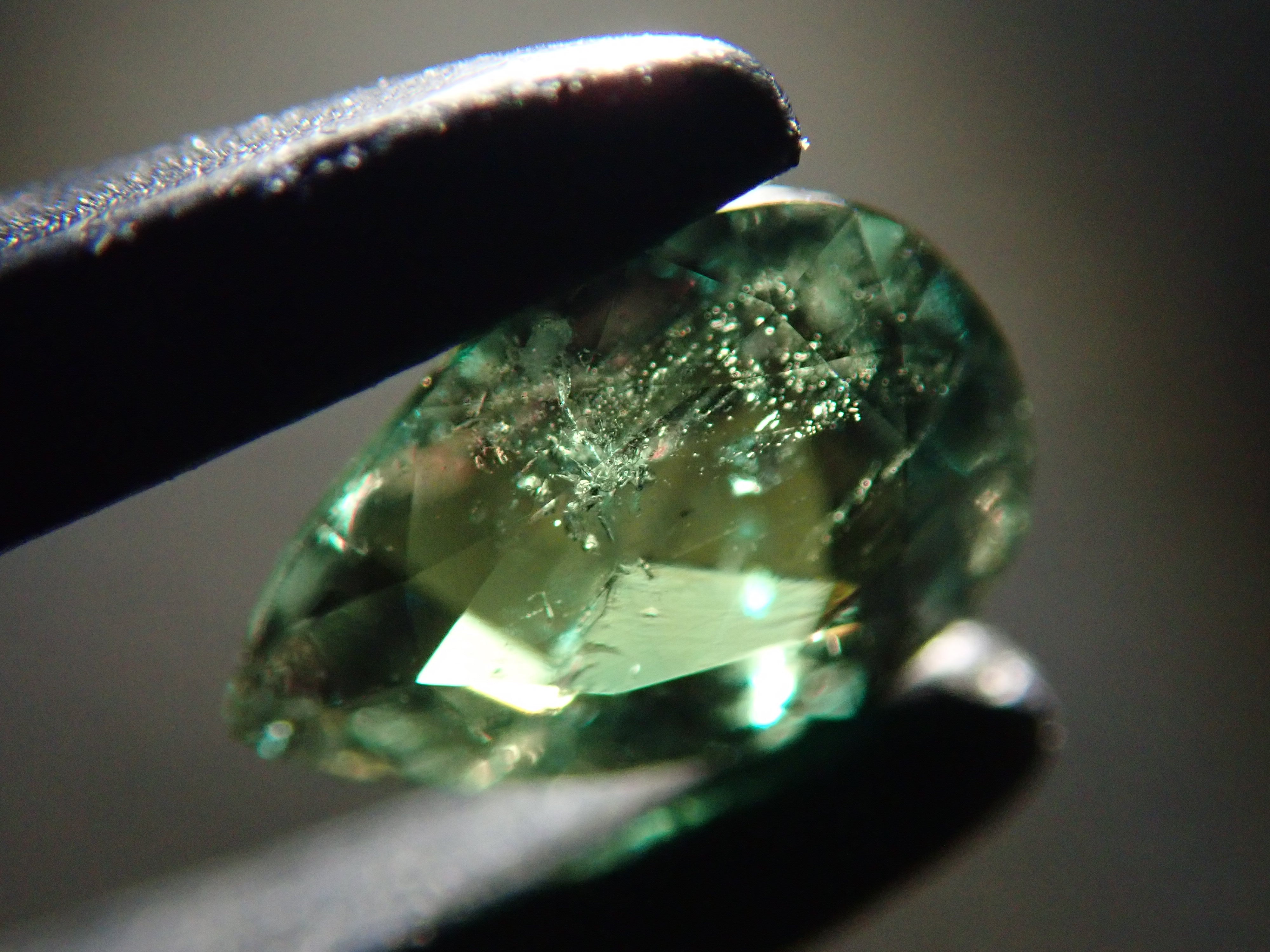 【11/3 22時販売】ロシア産アレキサンドライト 0.167ctルース