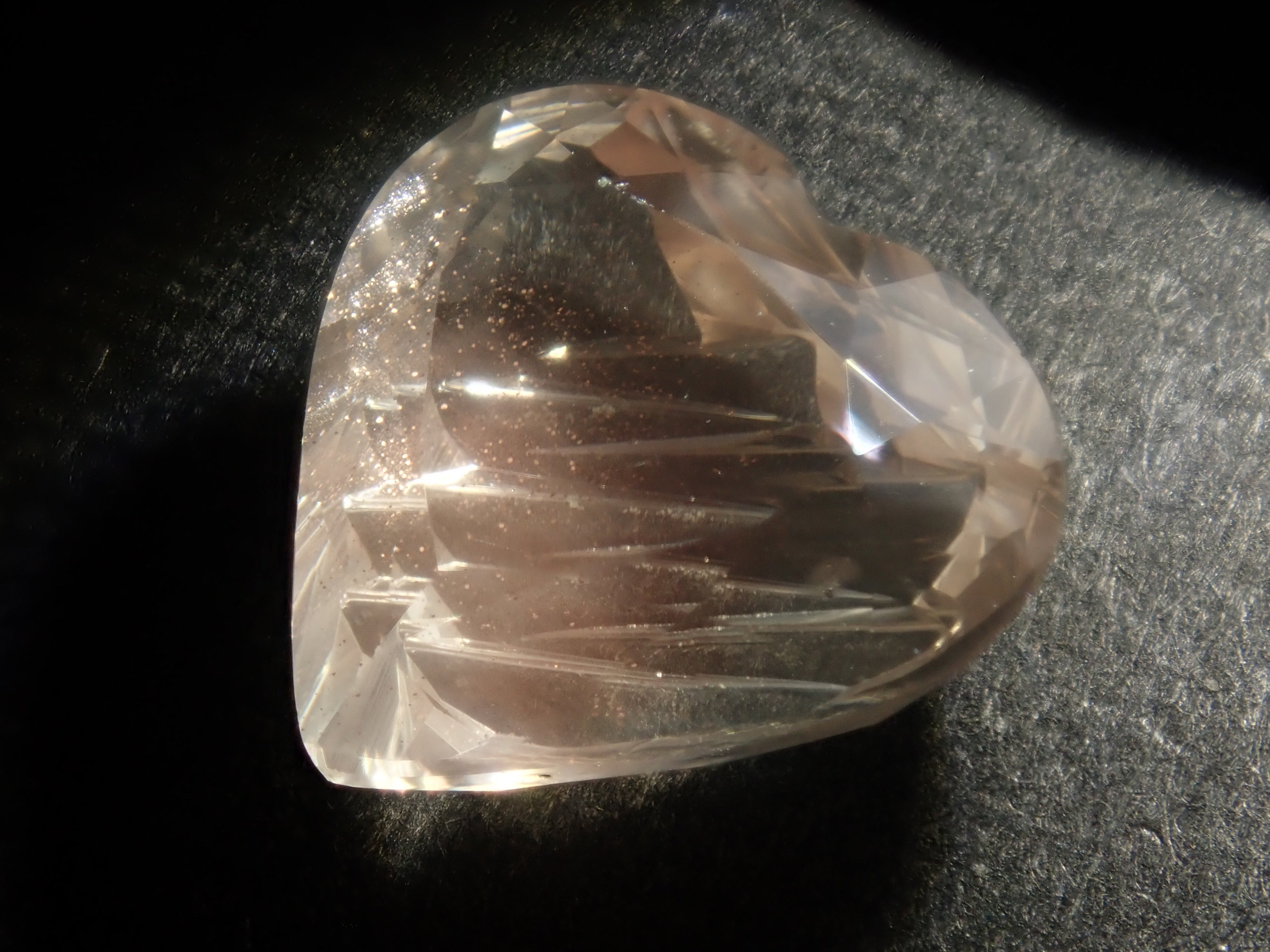 【11/1 22時販売】《限定11石》甲州貴石切子plusthreeやボルテックスカットを含むオレゴンサンストーンガチャ1石ルース(平均1.60ct)《複数購入割引有》