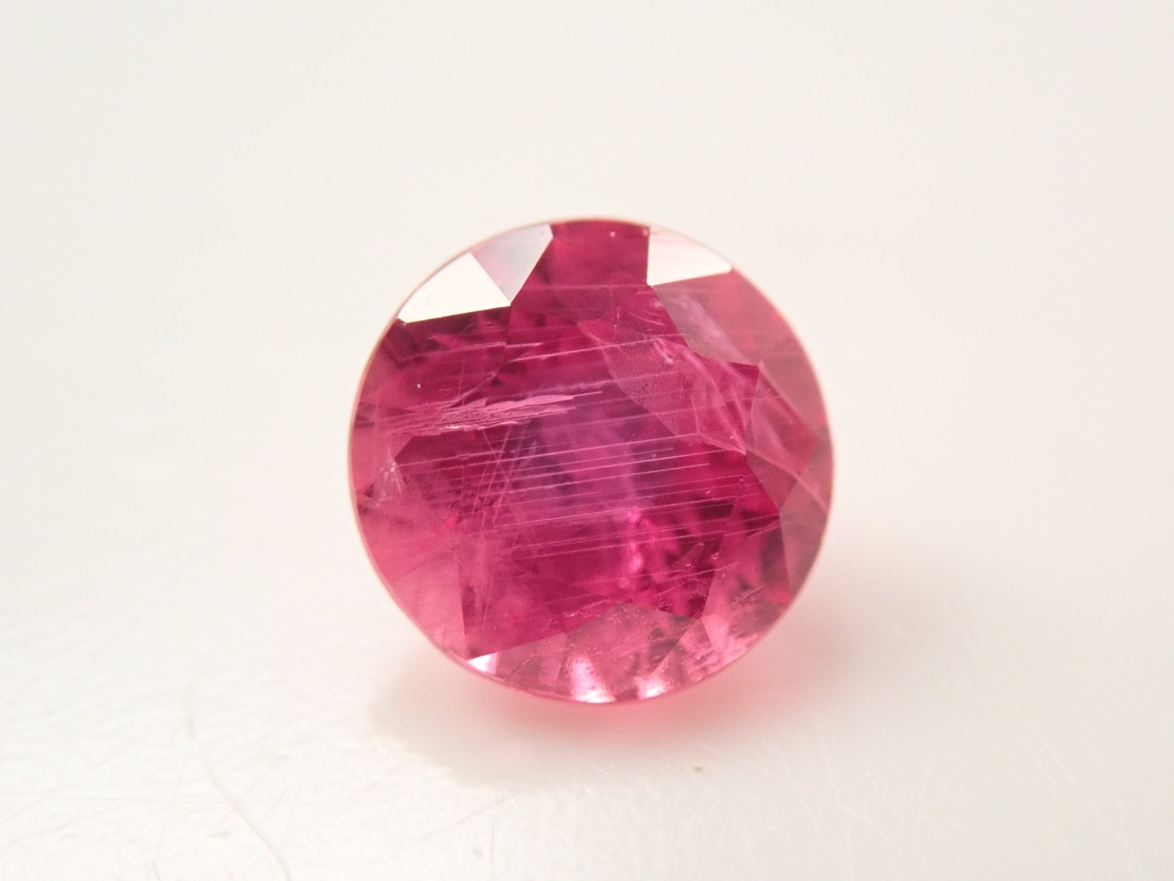 【11月23日晚間10點開售】格陵蘭紅寶石裸石,0.360克拉,附證書