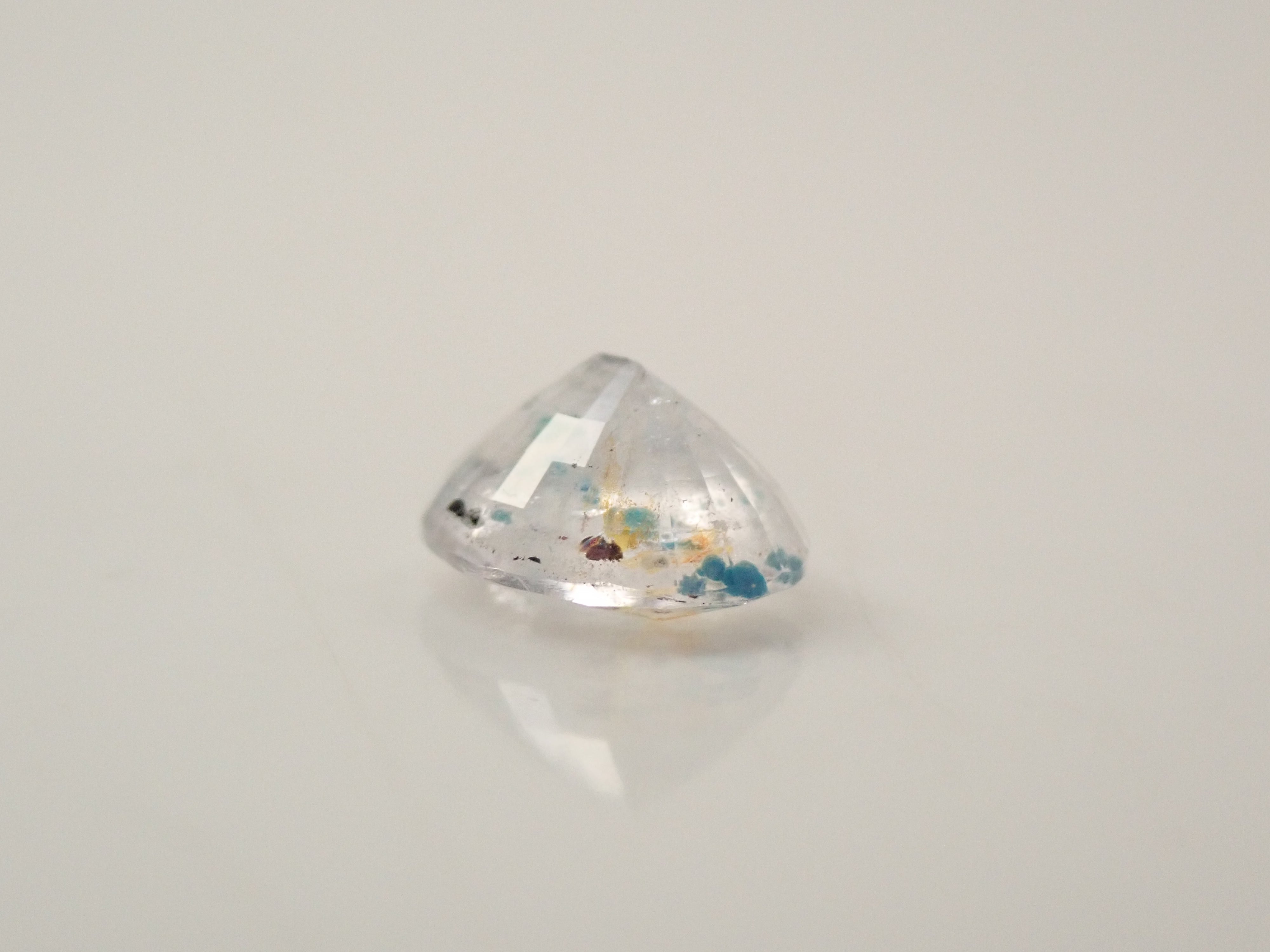 【11/3 22時販売】ブラジル産メデューサクォーツ(パライバクォーツ) 0.614ctルース