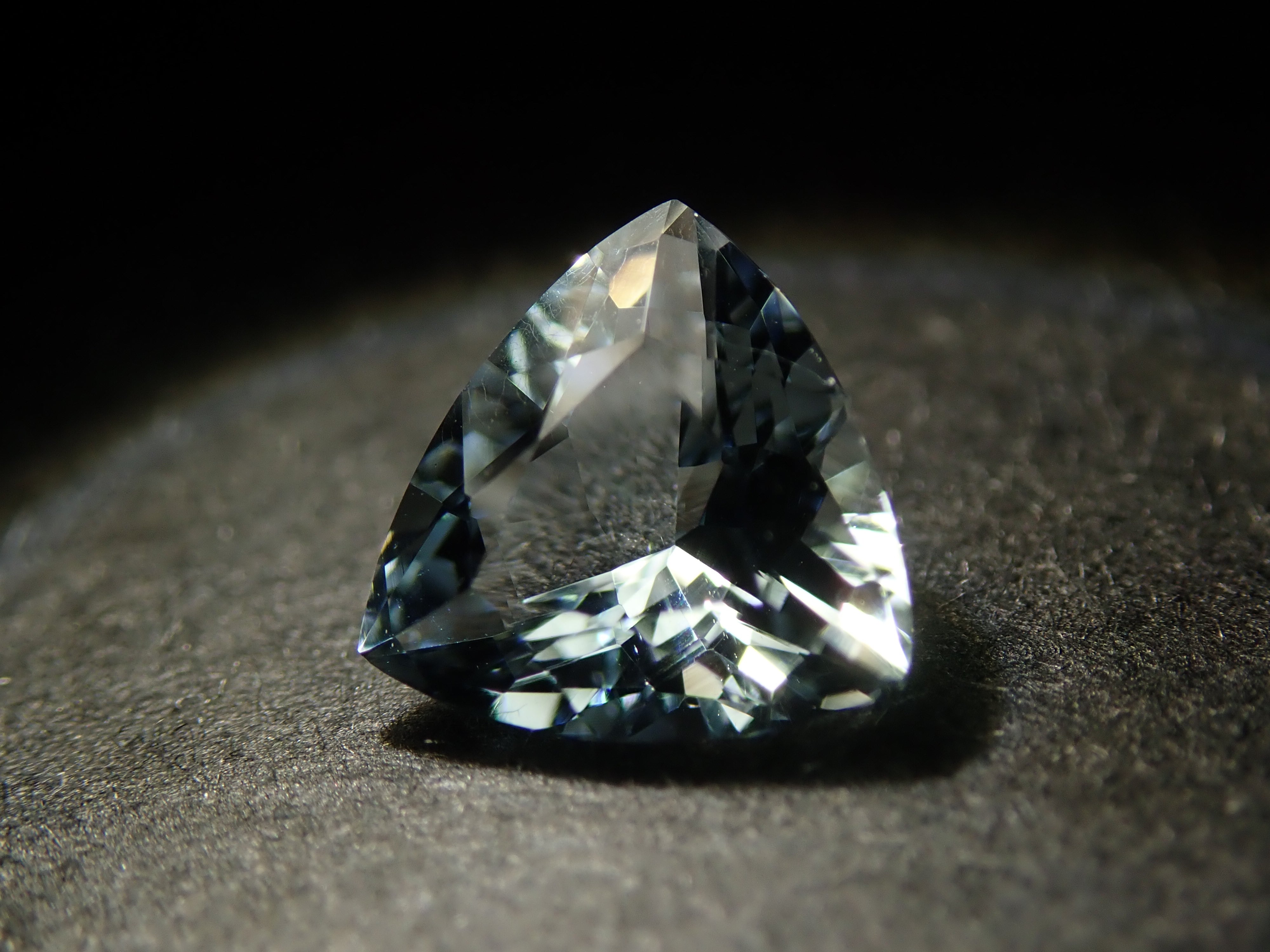 【11/3 22時販売】ベトナム産アクアマリン 0.574ctルース