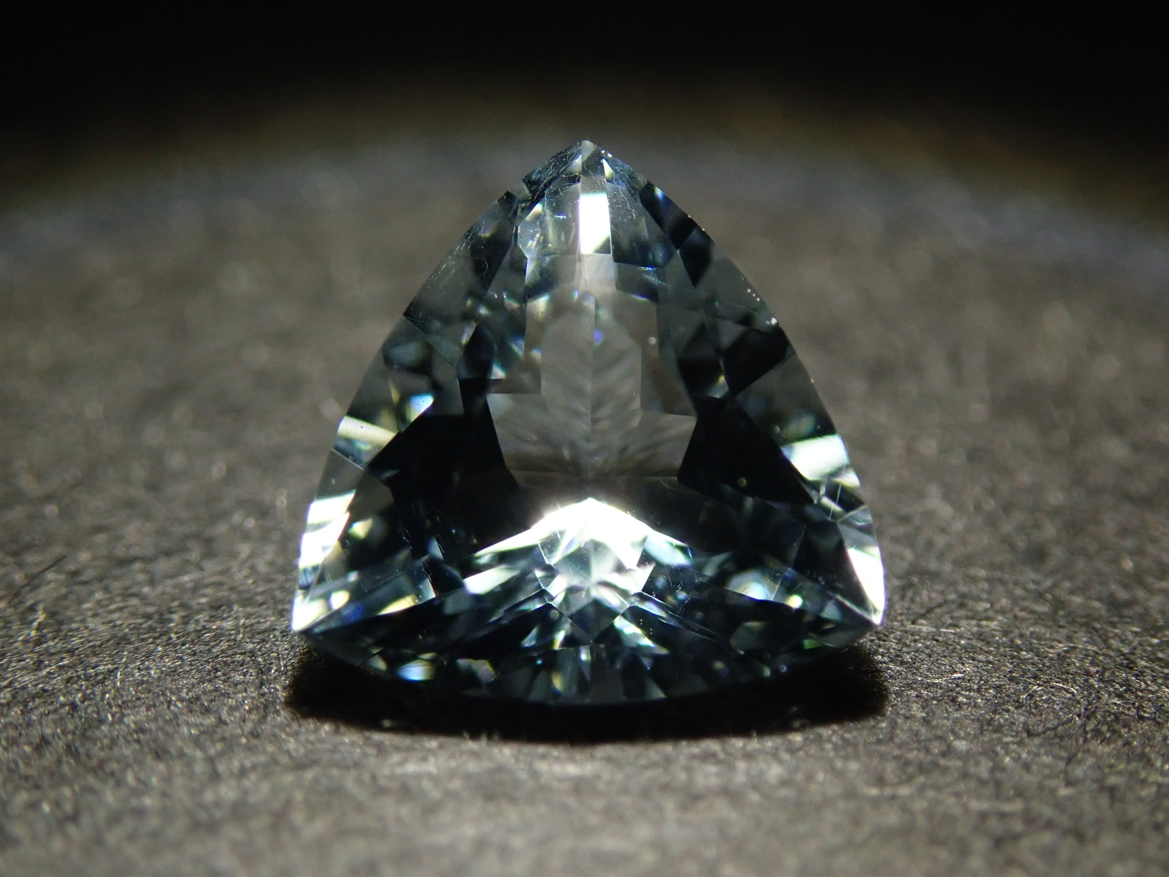 【11/3 22時販売】ベトナム産アクアマリン 0.574ctルース