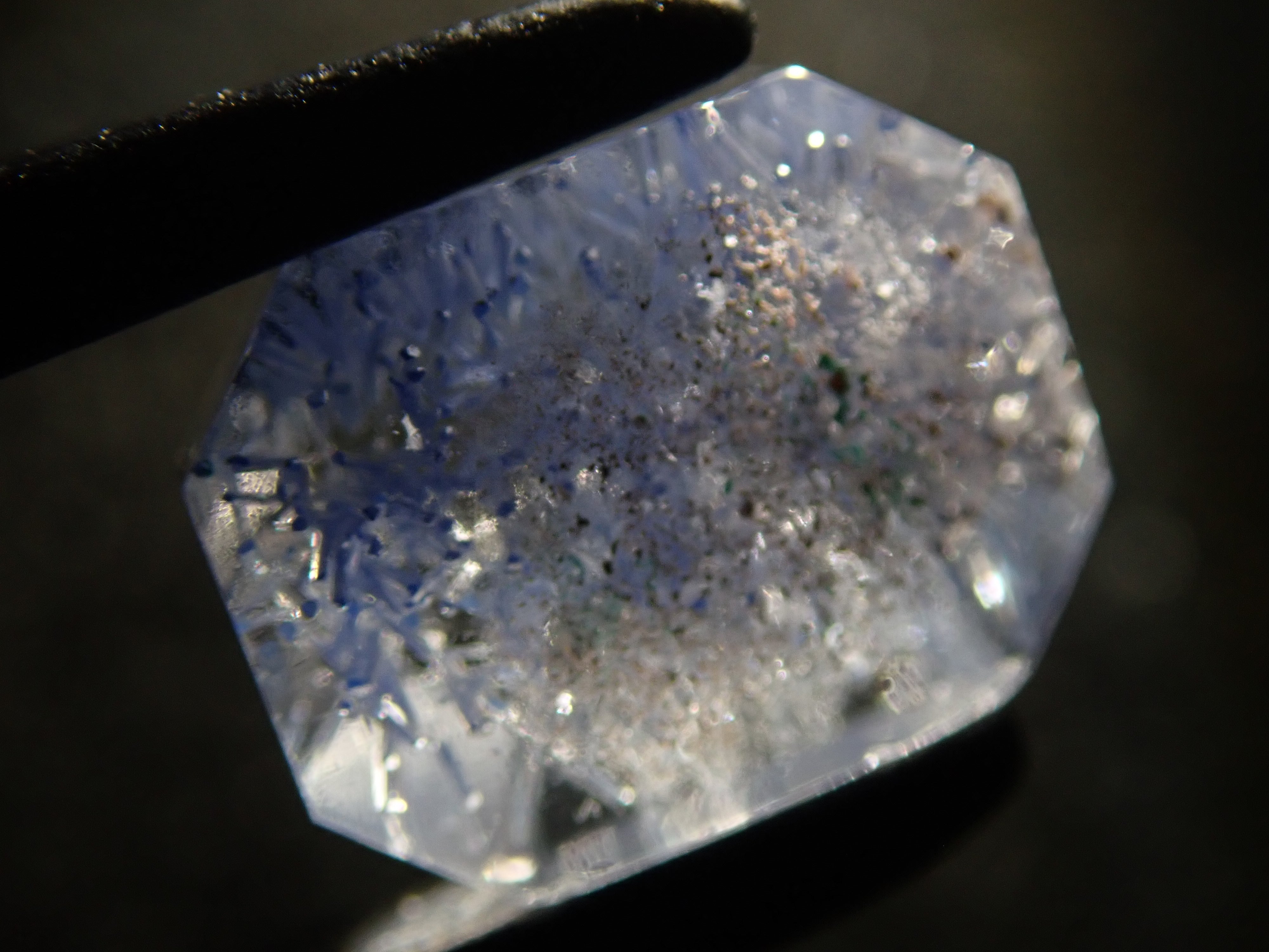 【11/18 22時販売】ブラジル産デュモルチェライトインクォーツ 1.414ctルース