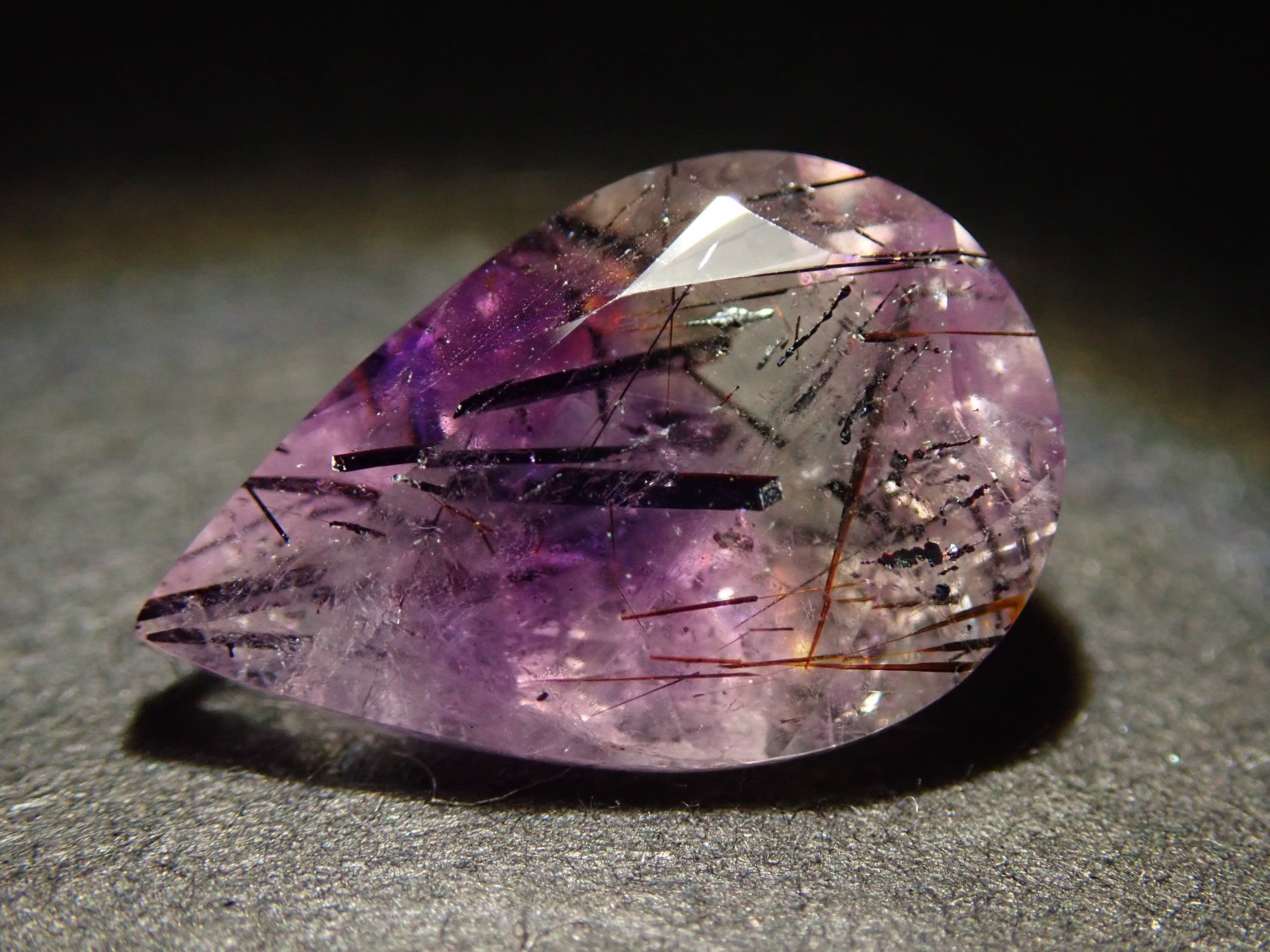 【11/1 22時販売】ブラジル産ブラジル産エレスチャルアメジスト 1.586ctルース