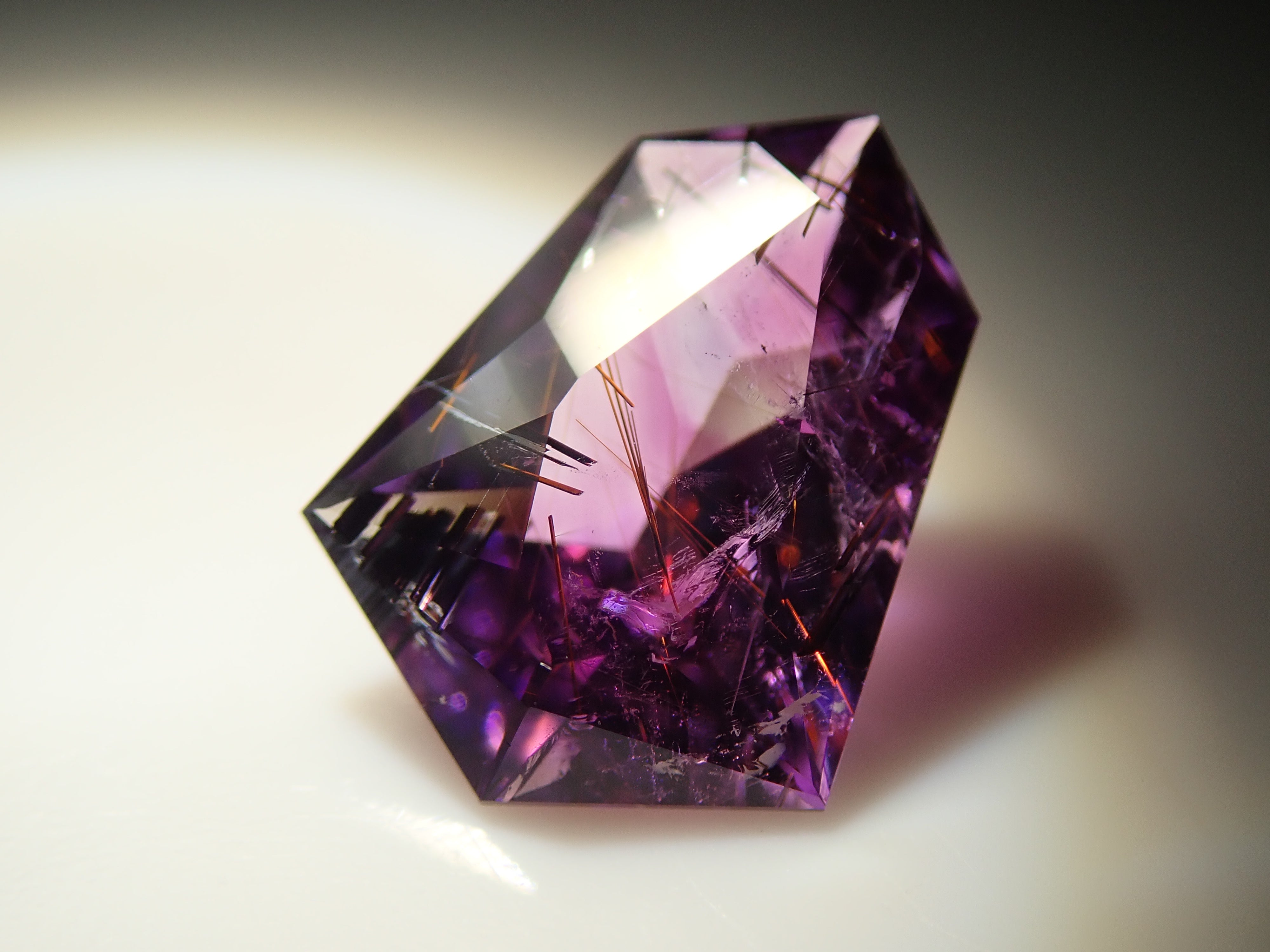 【11月1日 22:00 特價】巴西天青紫水晶 0.762克拉 裸石