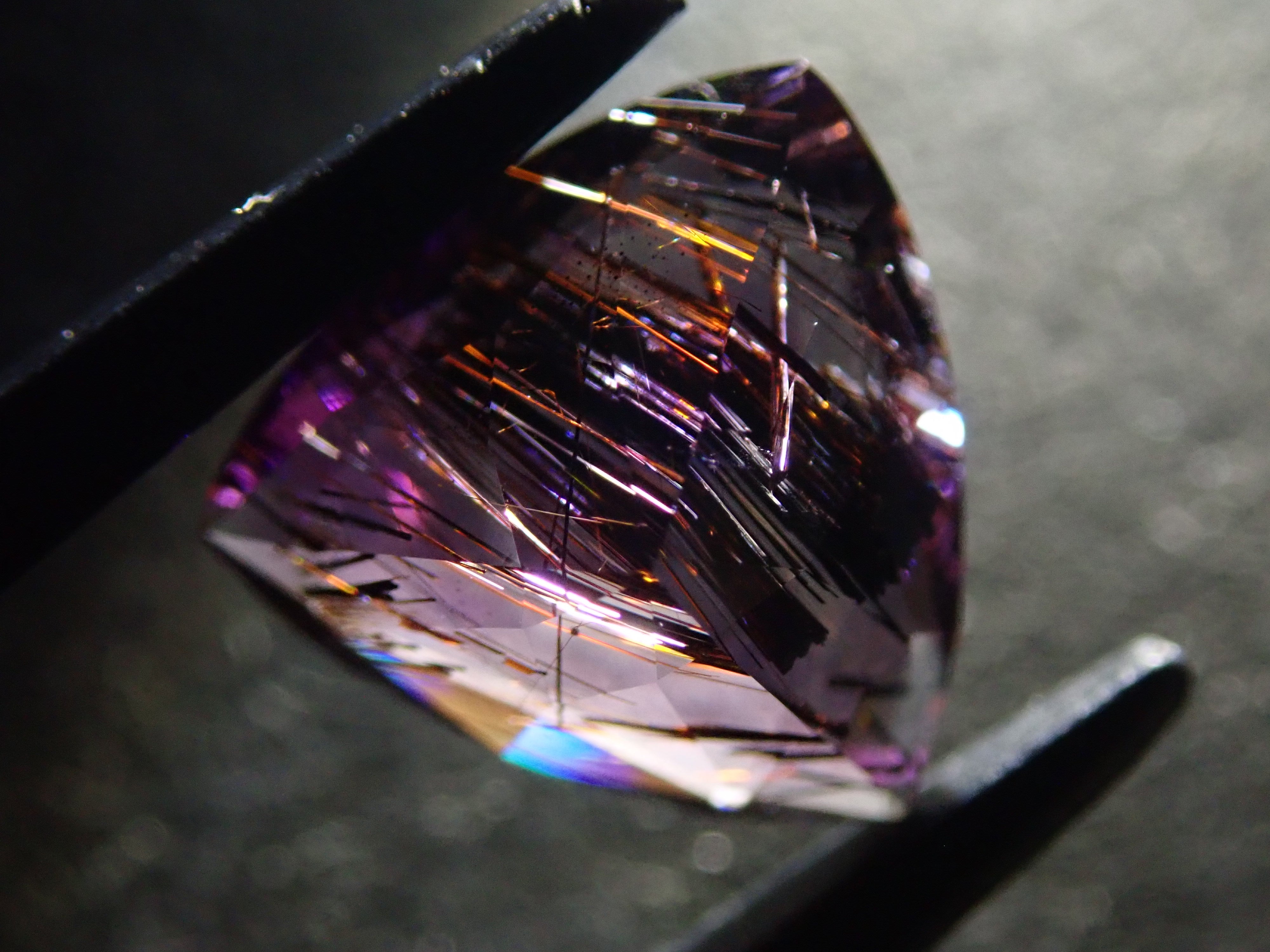 【11月1日 22:00 特價】巴西天青紫水晶 1.891克拉裸石